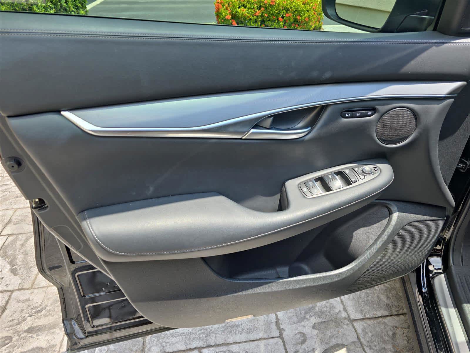 2024 INFINITI QX50 LUXE