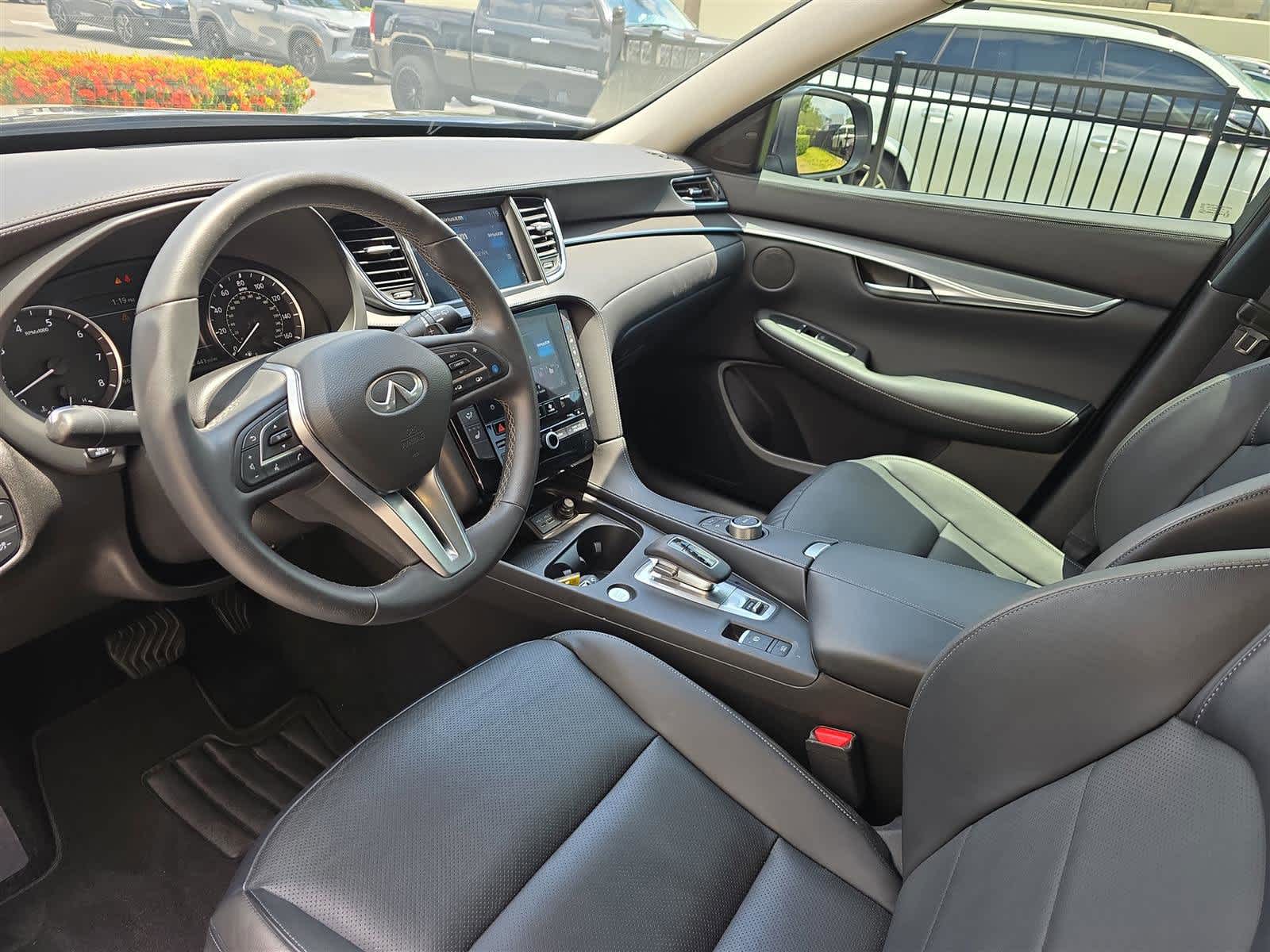 2024 INFINITI QX50 LUXE