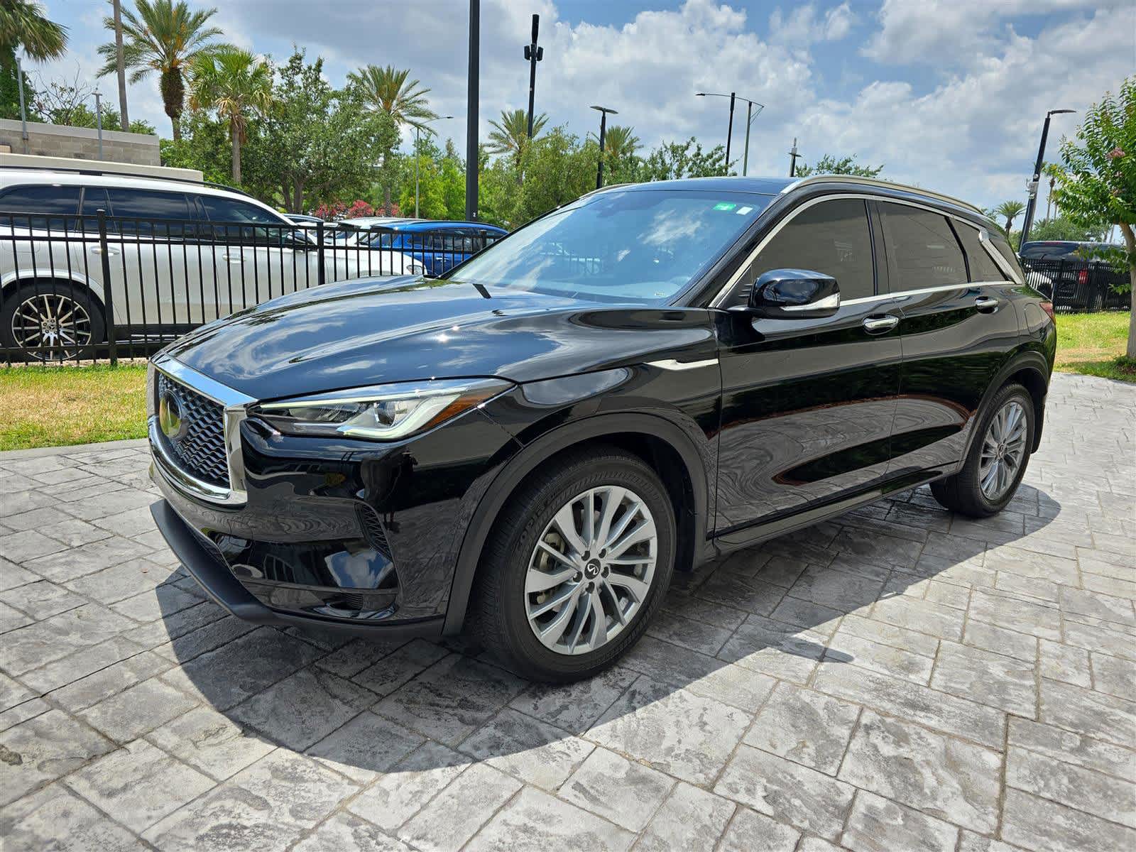 2024 INFINITI QX50 LUXE