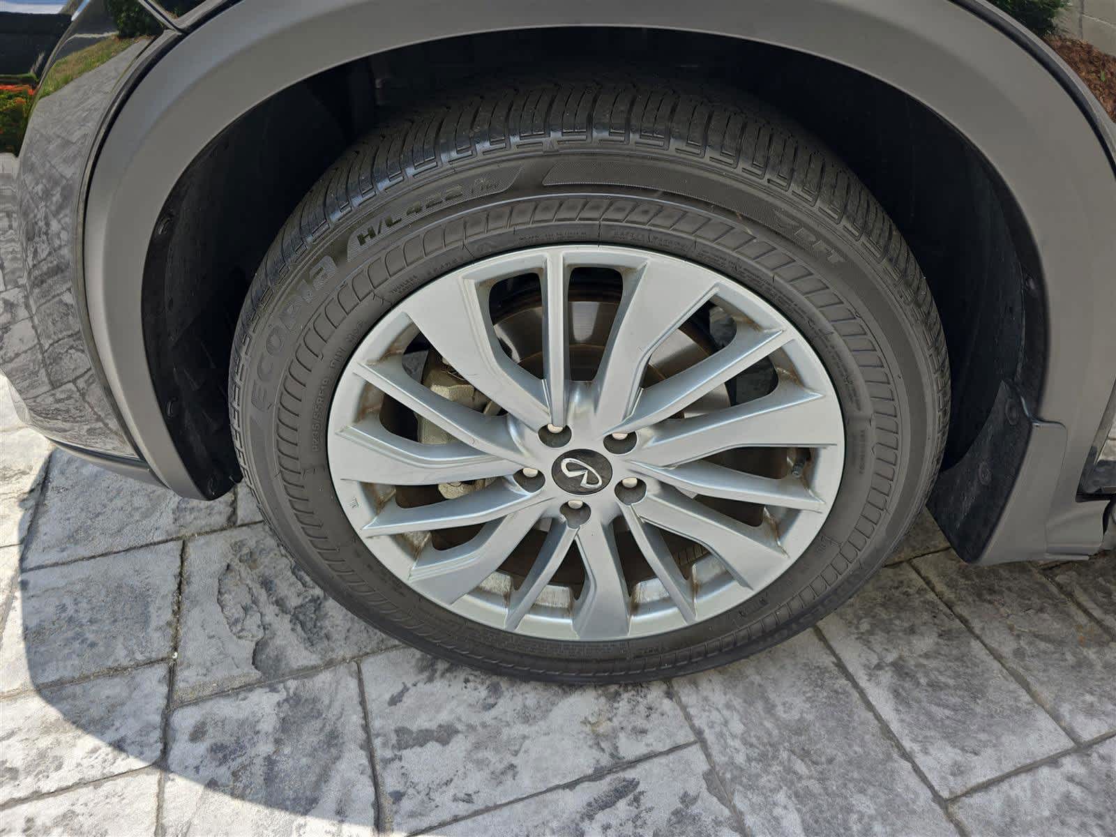 2024 INFINITI QX50 LUXE