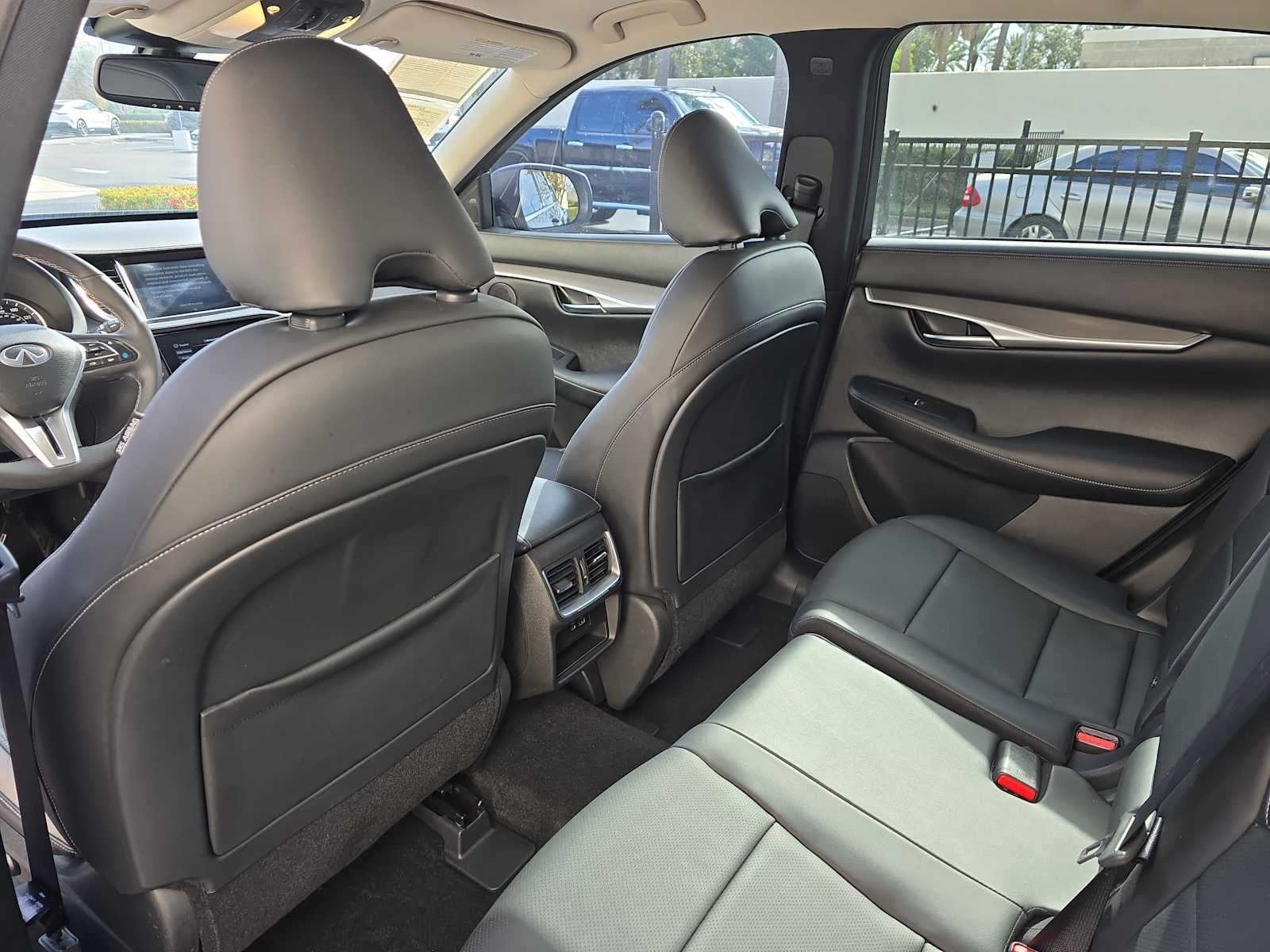 2022 INFINITI QX50 LUXE