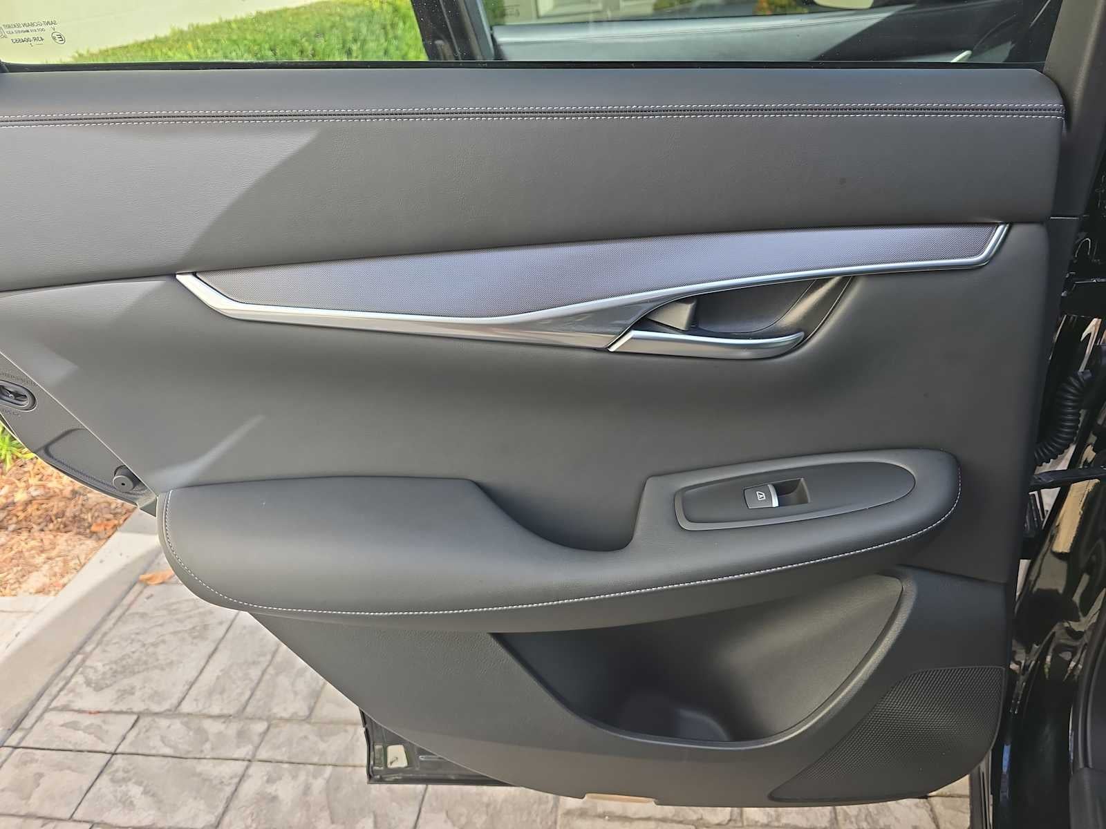 2022 INFINITI QX50 LUXE