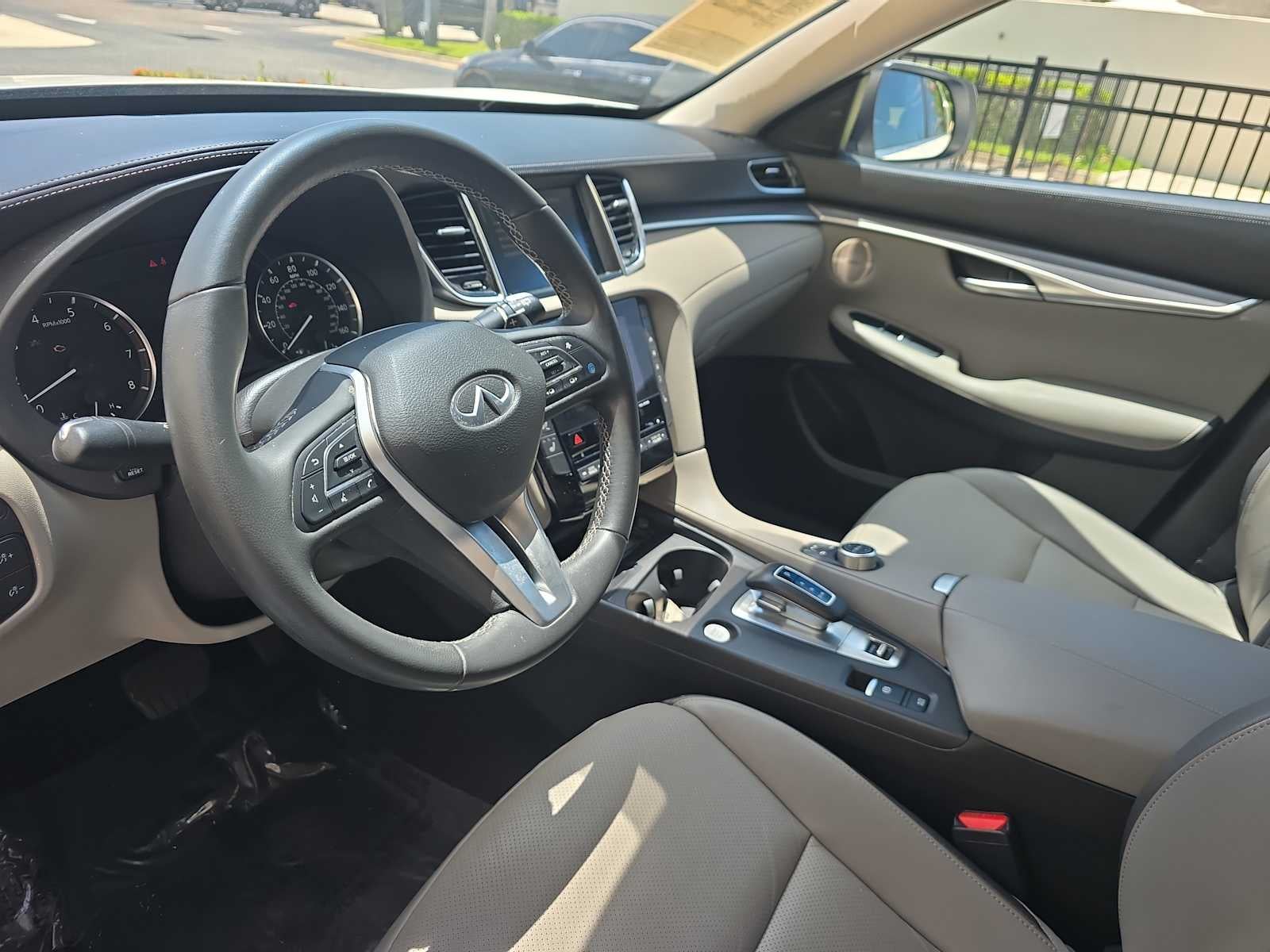 2023 INFINITI QX50 LUXE