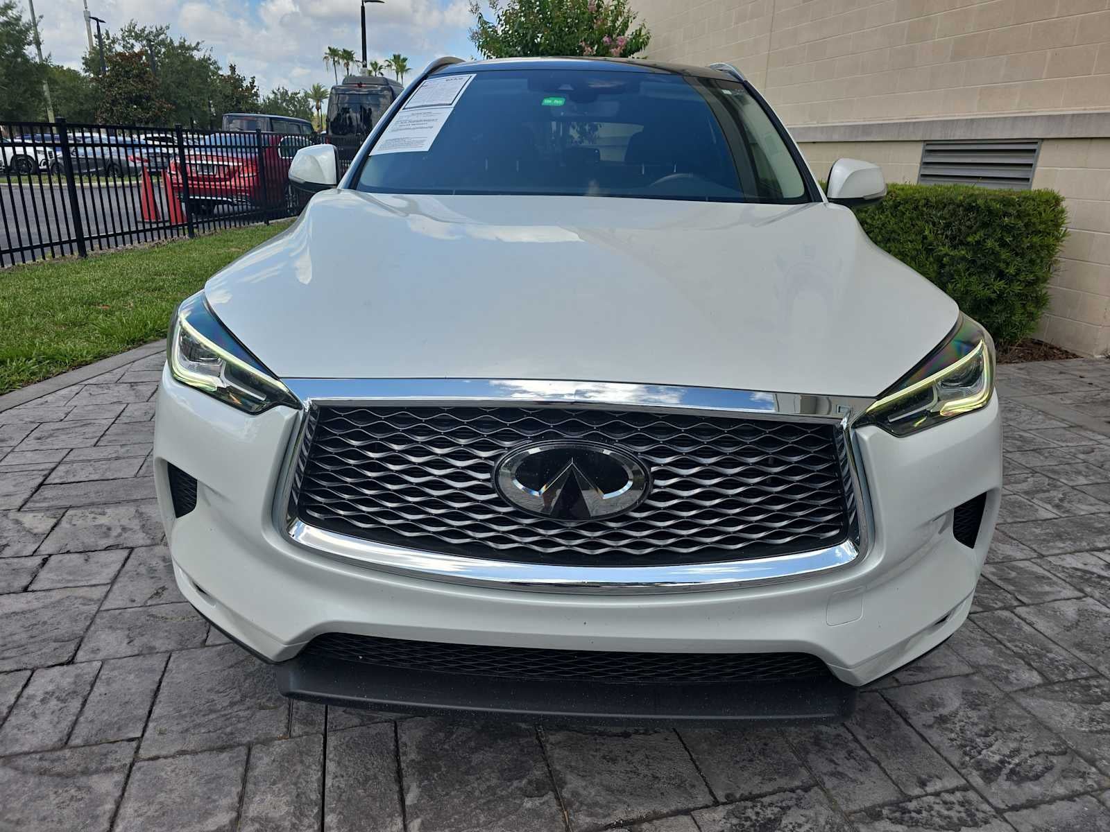 2023 INFINITI QX50 LUXE