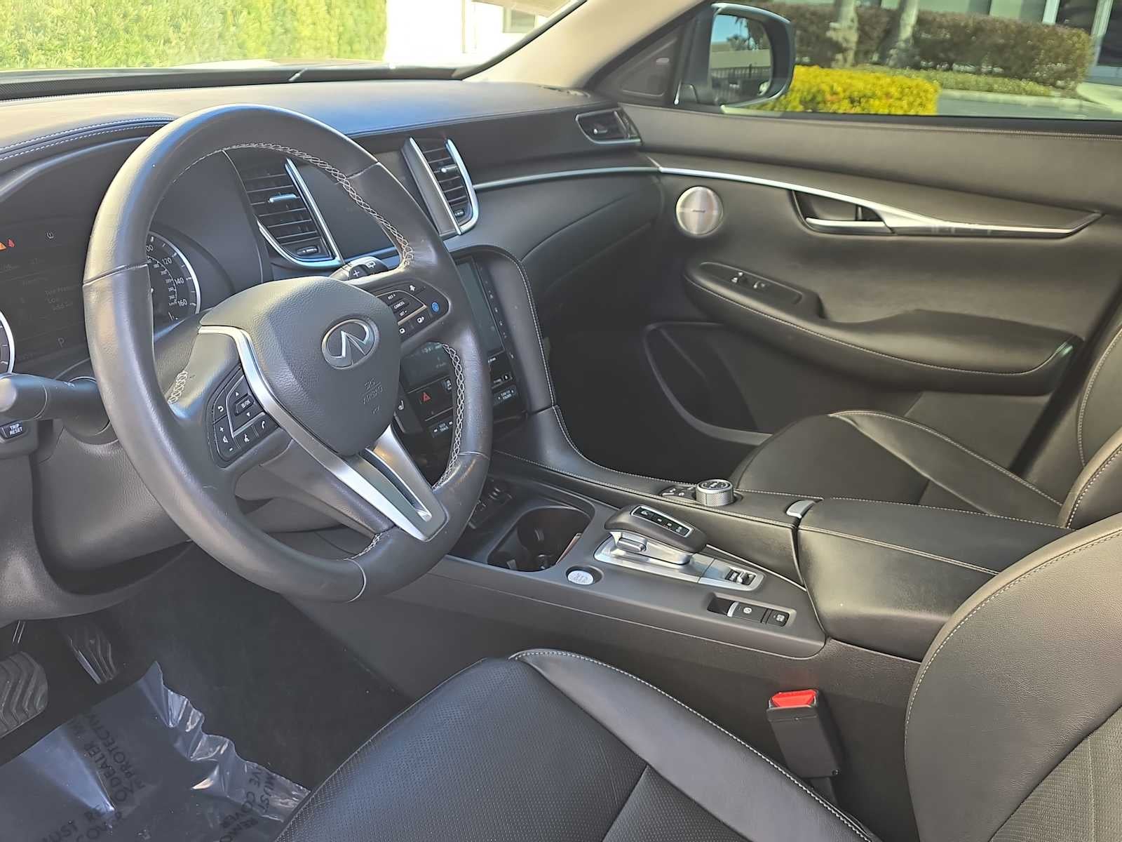 2024 INFINITI QX50 LUXE