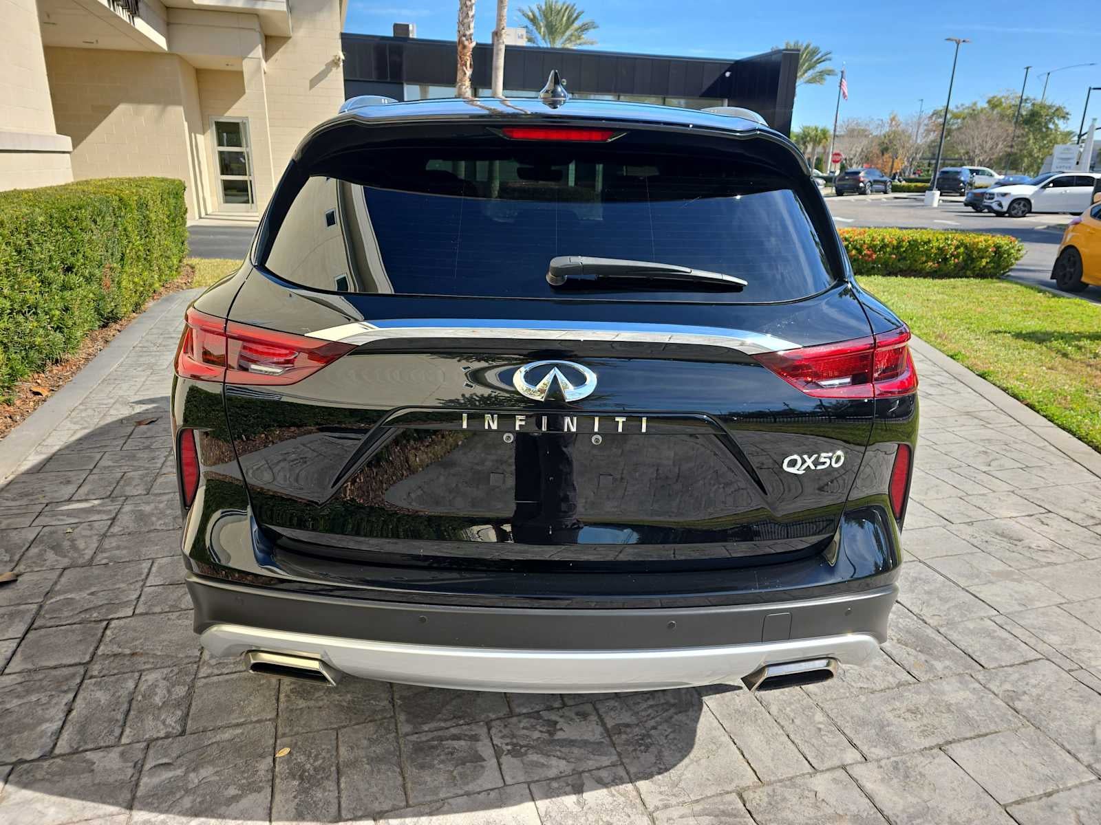 2024 INFINITI QX50 LUXE