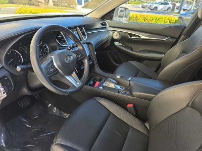 2023 INFINITI QX50 LUXE