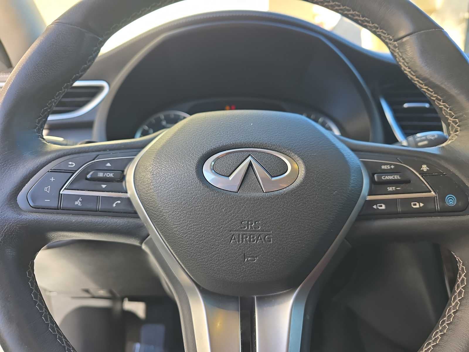 2023 INFINITI QX50 LUXE