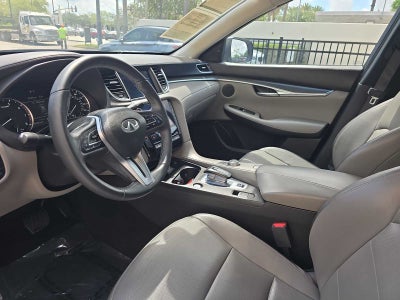 2023 INFINITI QX50 LUXE