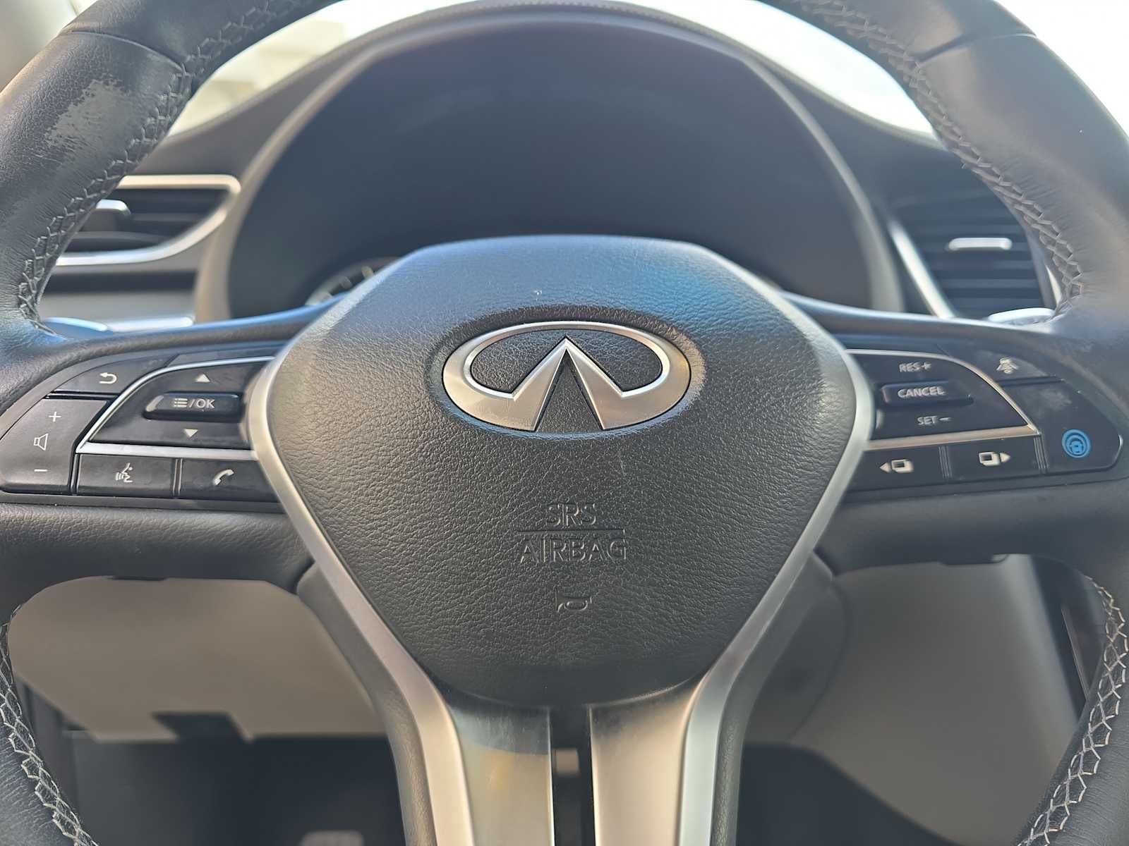 2023 INFINITI QX50 LUXE