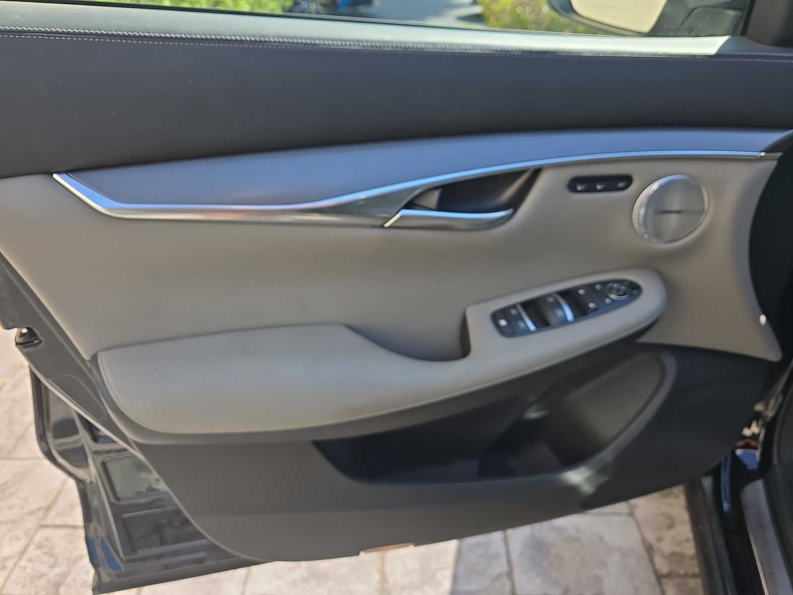 2023 INFINITI QX50 LUXE