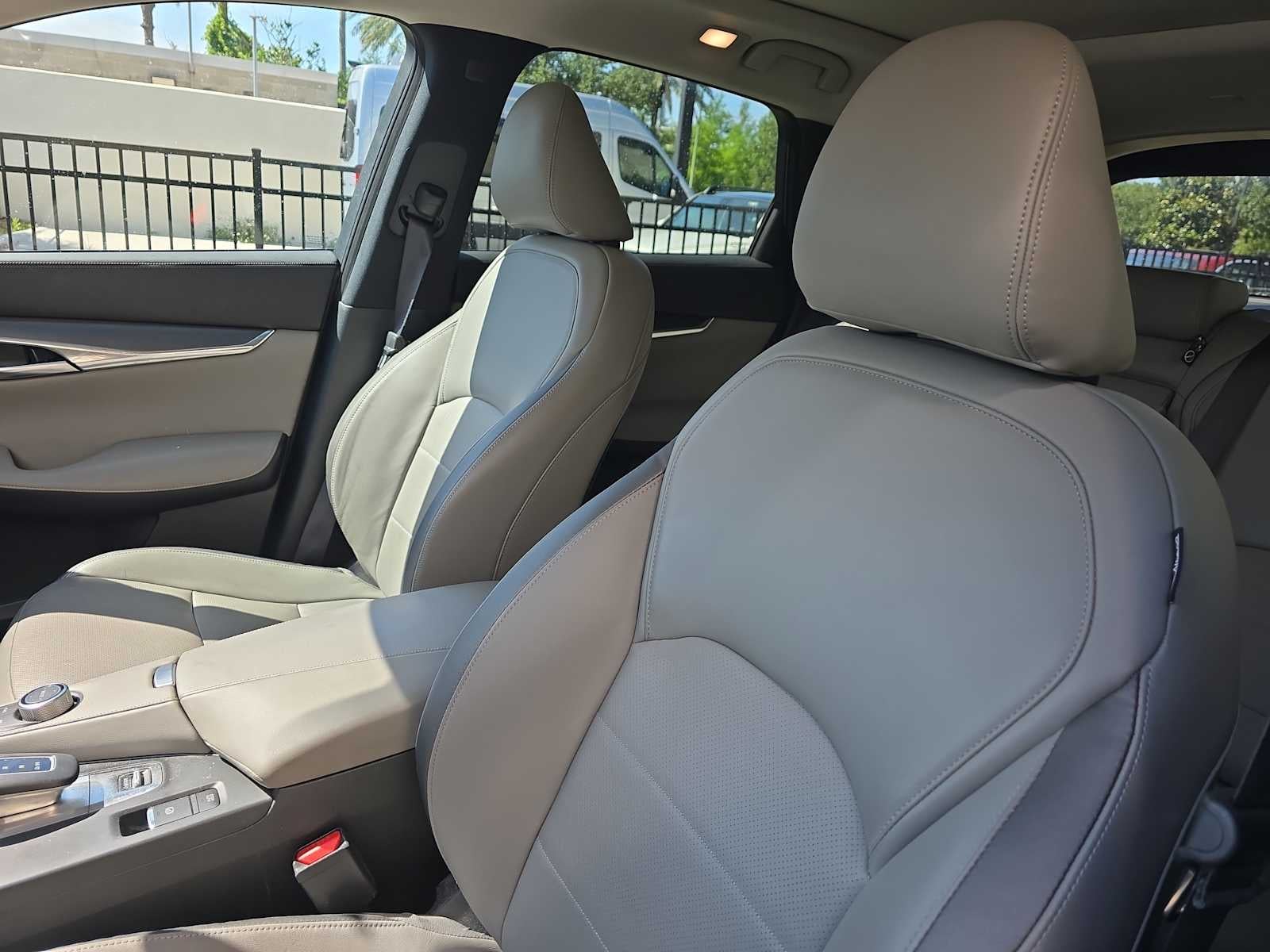 2023 INFINITI QX50 LUXE