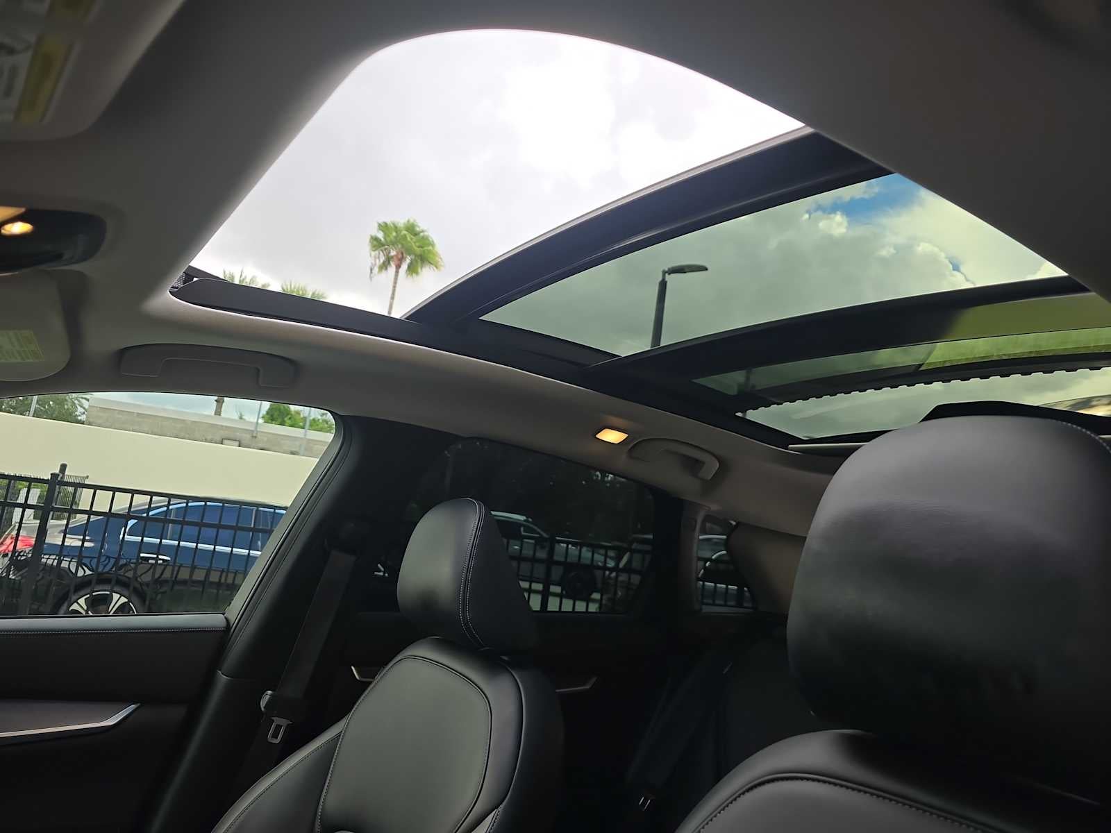 2022 INFINITI QX50 LUXE