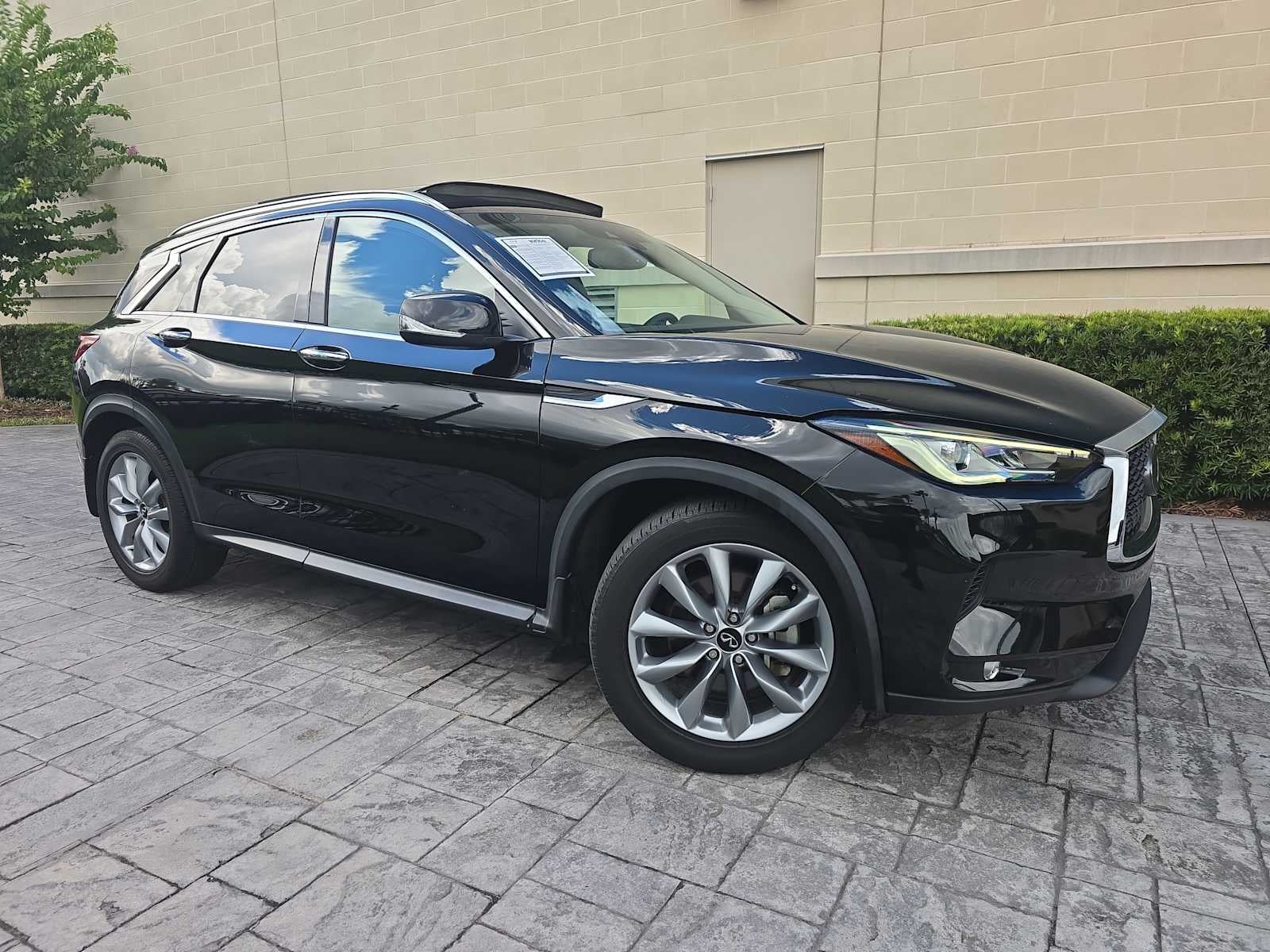 2022 INFINITI QX50 LUXE