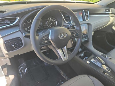 2023 INFINITI QX50 LUXE