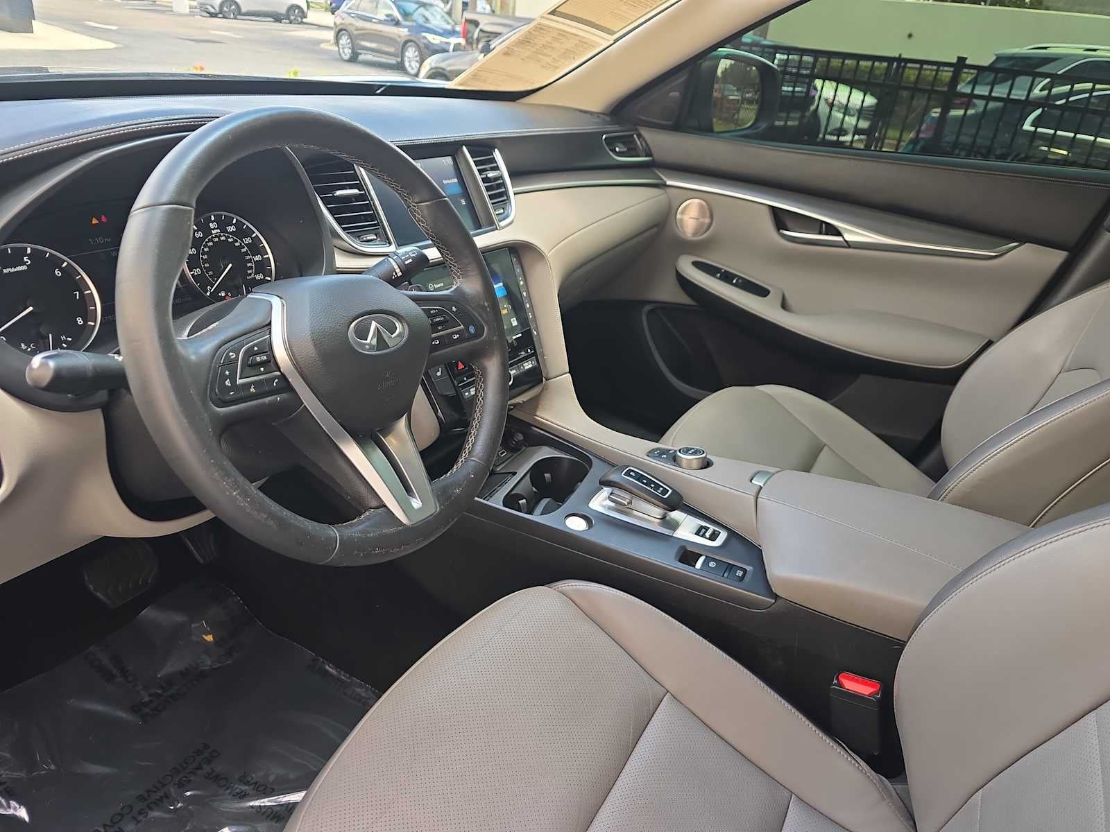 2024 INFINITI QX50 LUXE