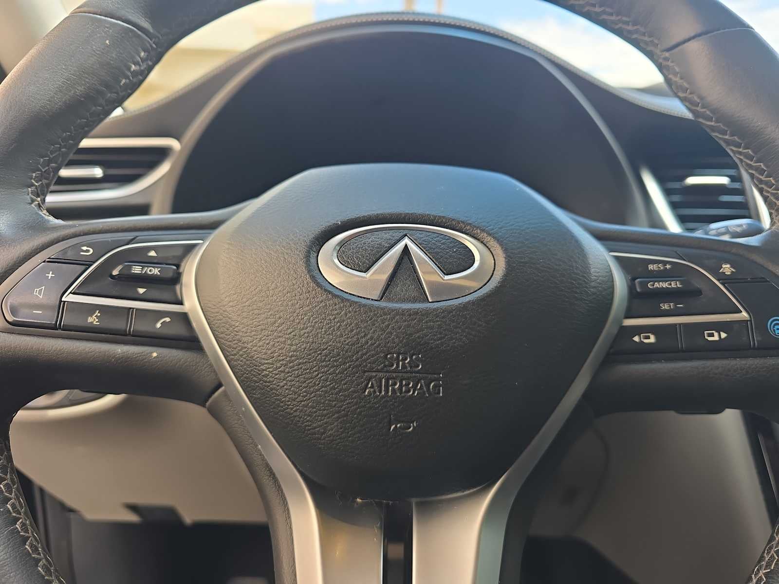 2024 INFINITI QX50 LUXE