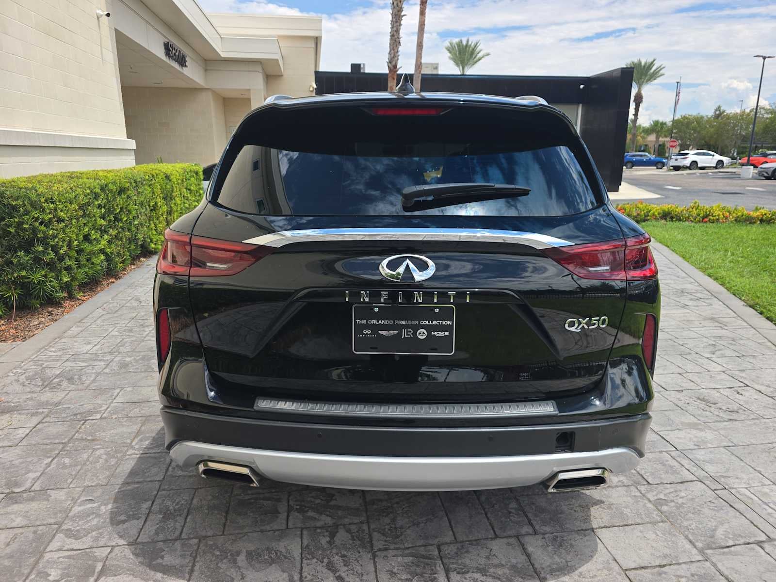 2024 INFINITI QX50 LUXE