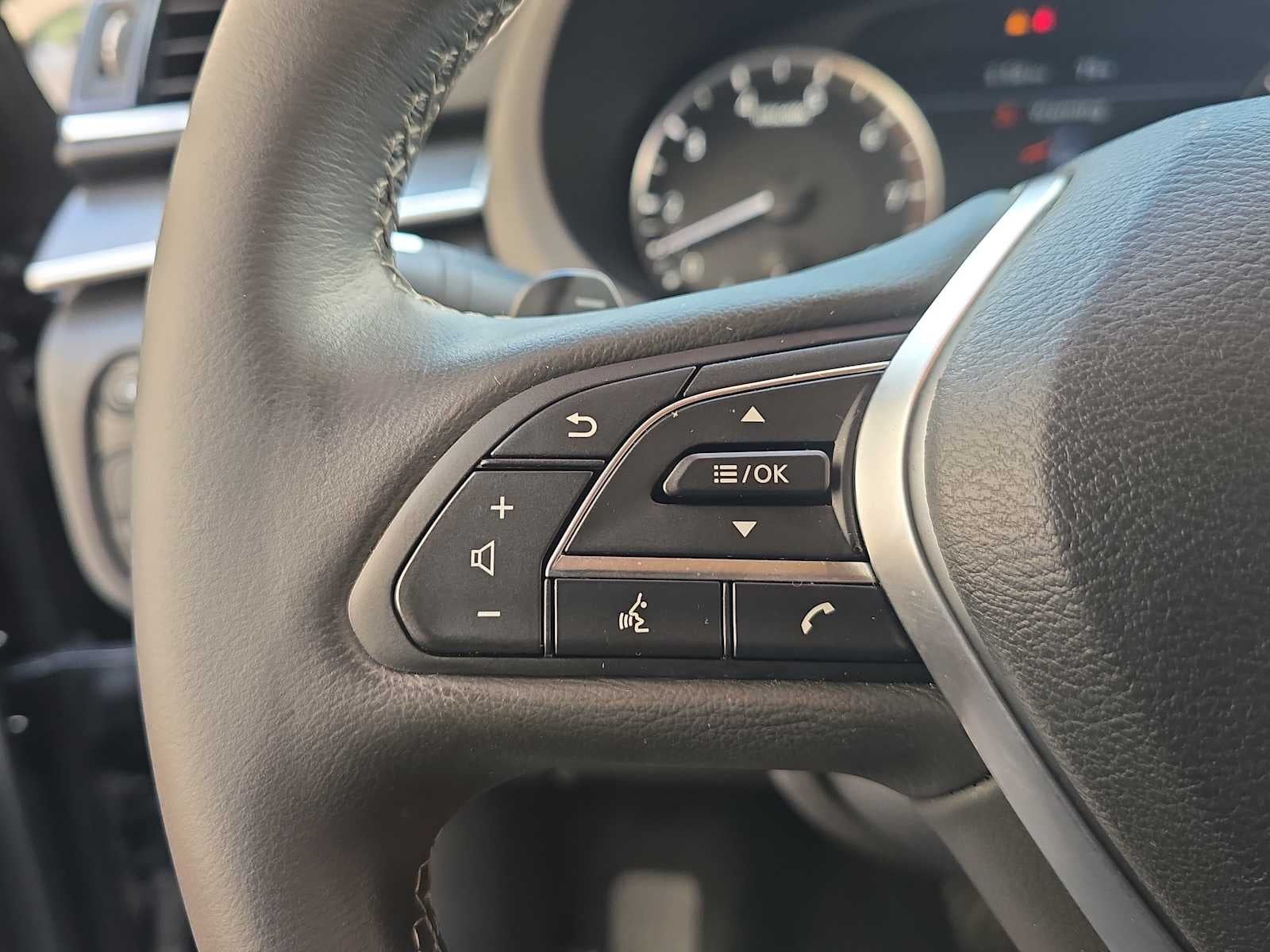 2024 INFINITI QX50 LUXE