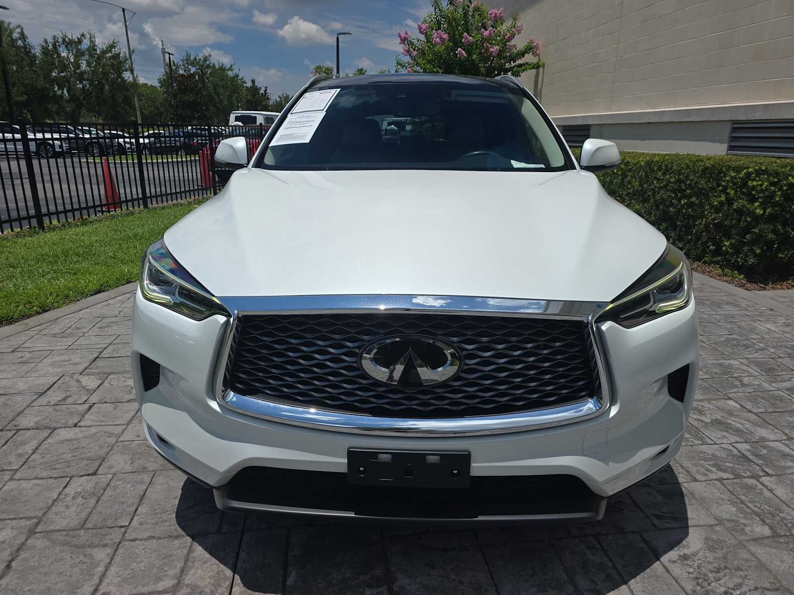 2023 INFINITI QX50 LUXE
