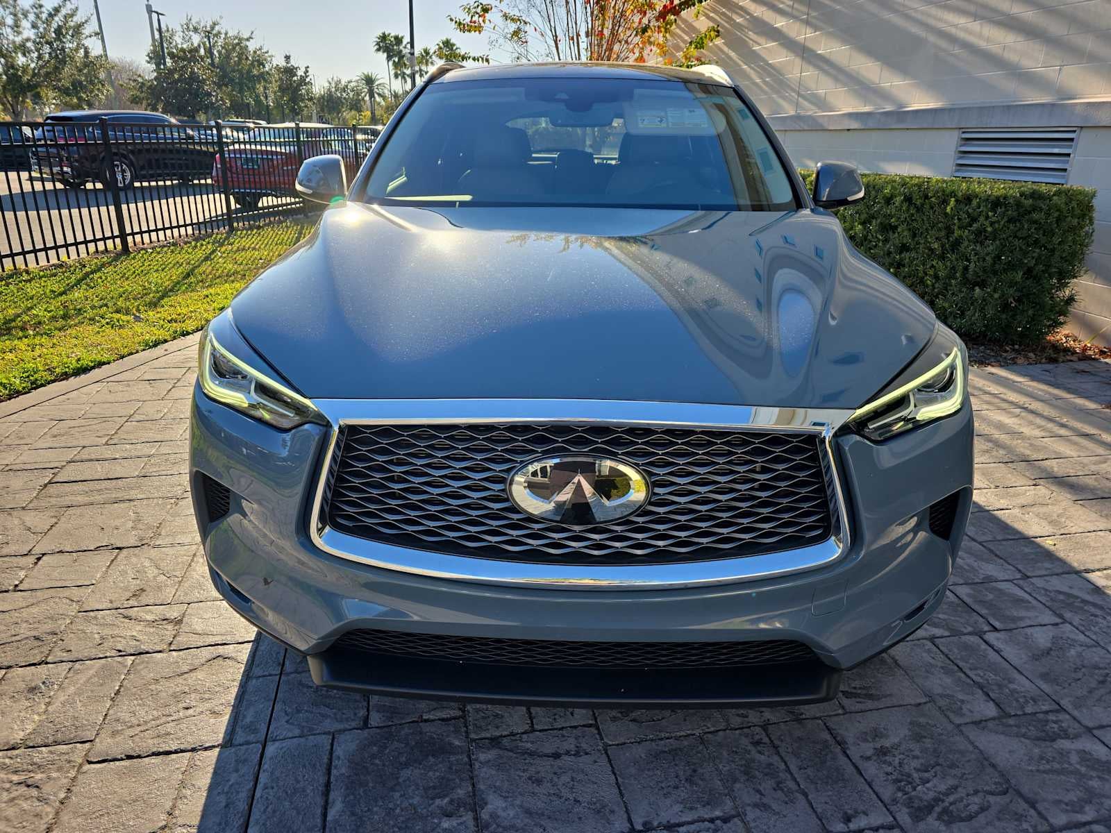 2023 INFINITI QX50 LUXE