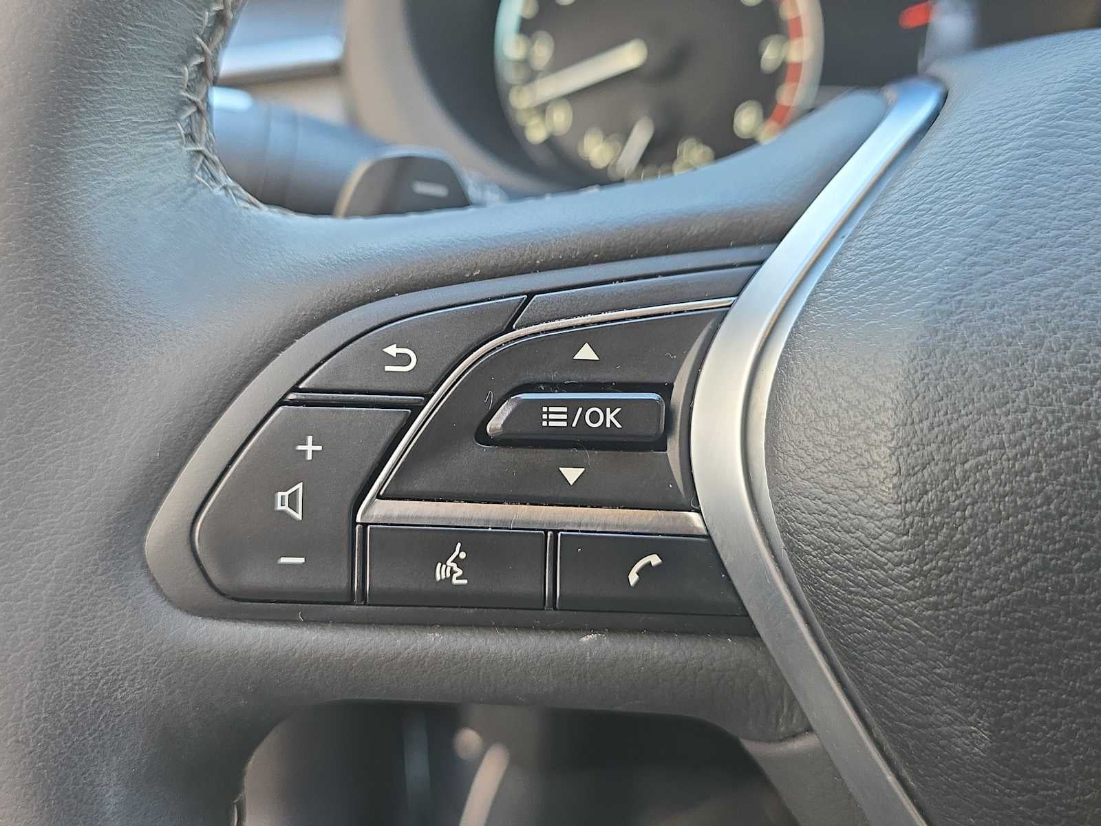 2023 INFINITI QX50 LUXE