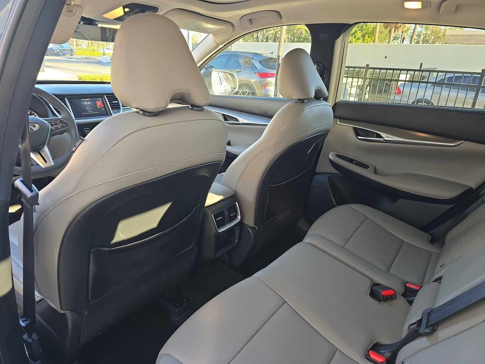 2023 INFINITI QX50 LUXE