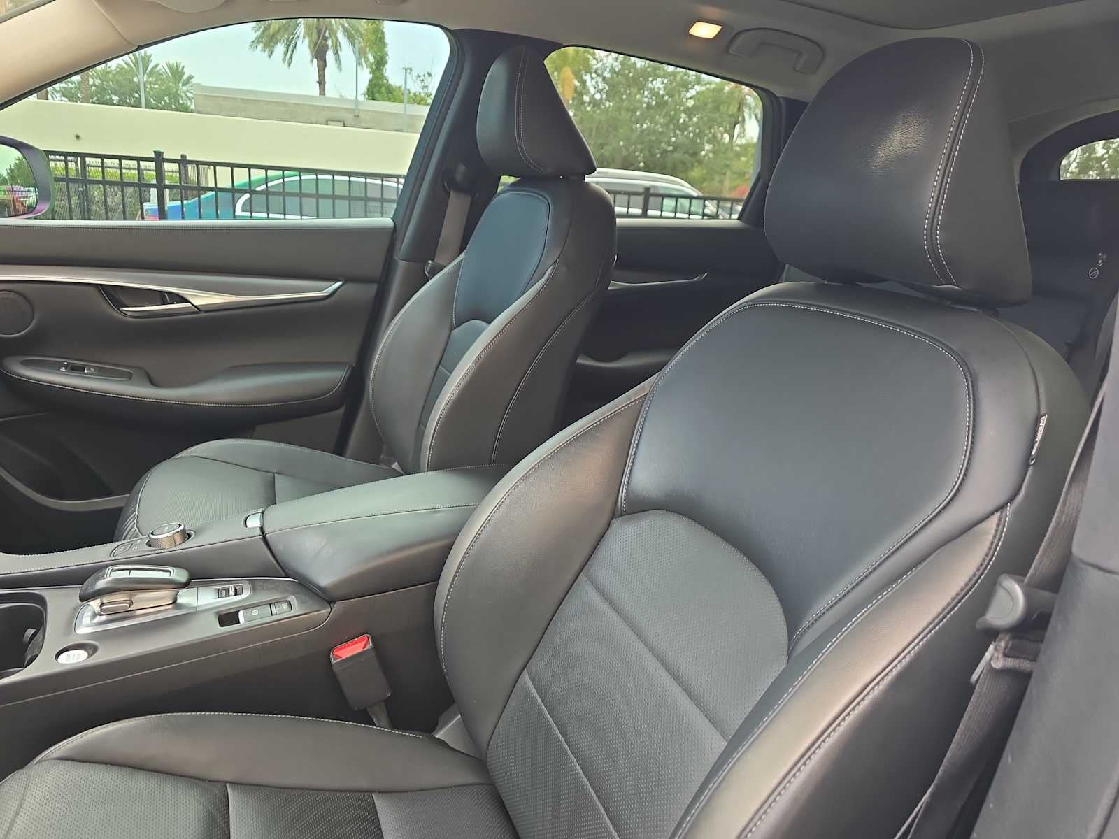 2023 INFINITI QX50 LUXE