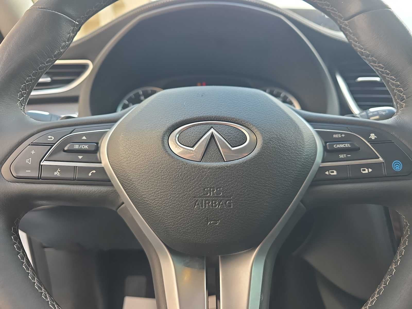 2023 INFINITI QX50 LUXE