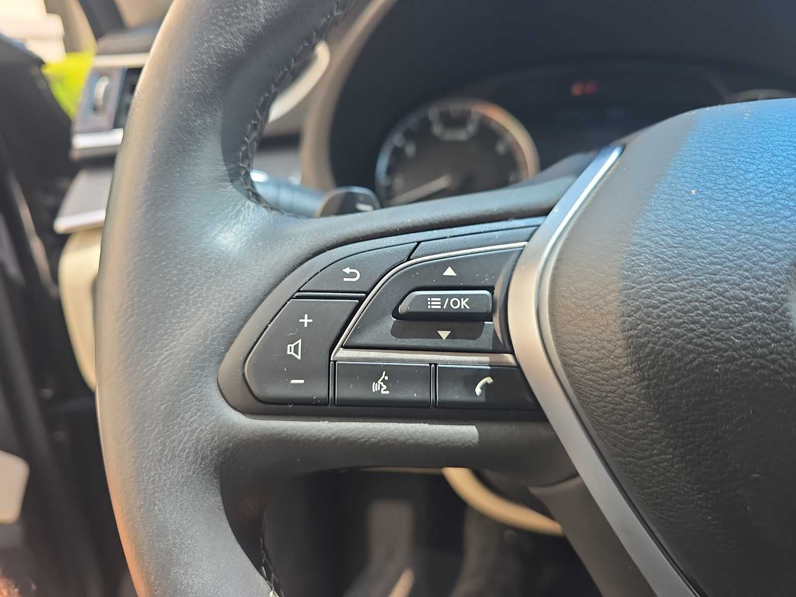 2022 INFINITI QX50 LUXE