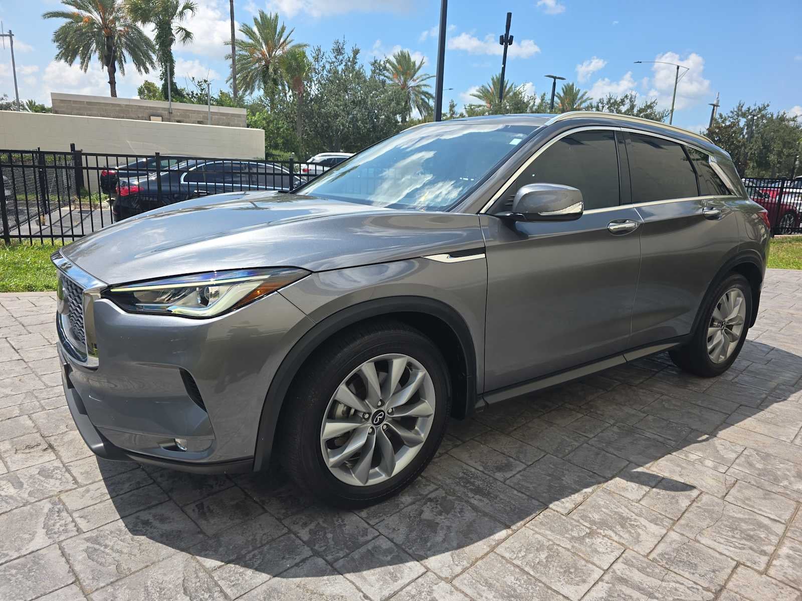 2022 INFINITI QX50 LUXE