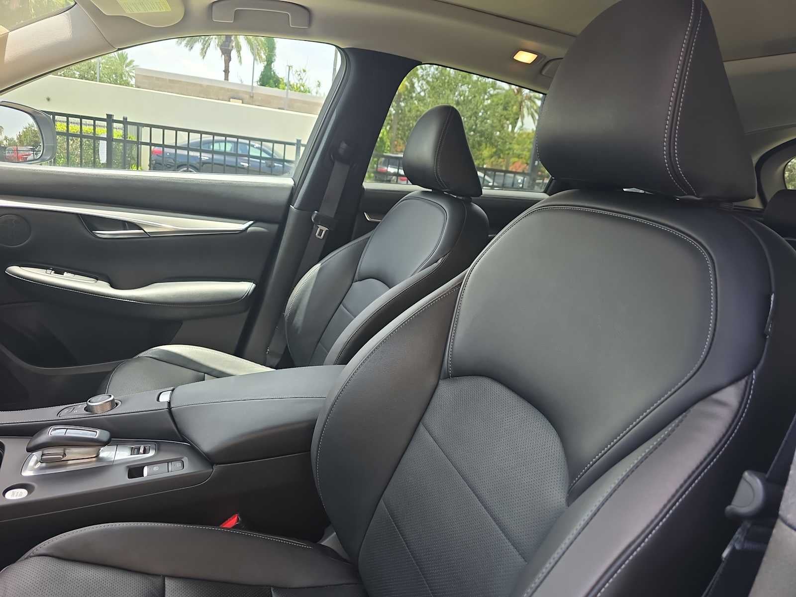 2023 INFINITI QX50 LUXE
