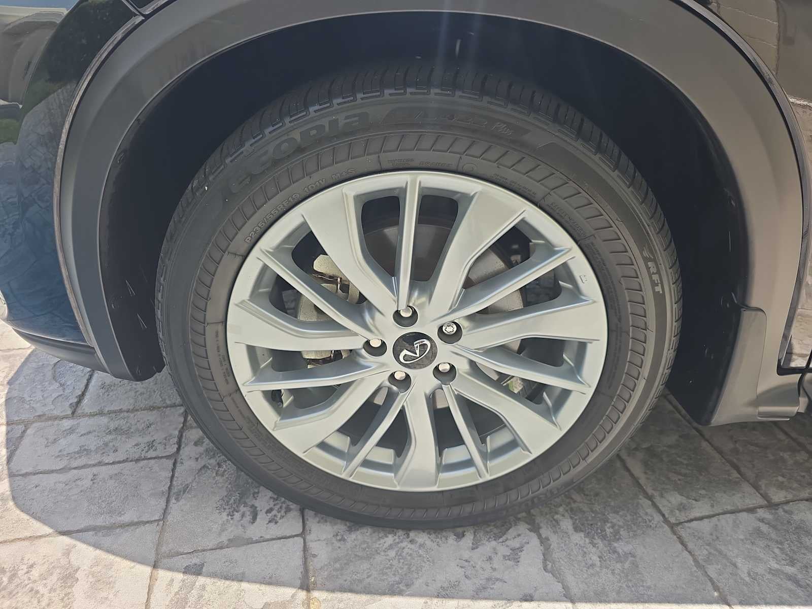 2023 INFINITI QX50 LUXE
