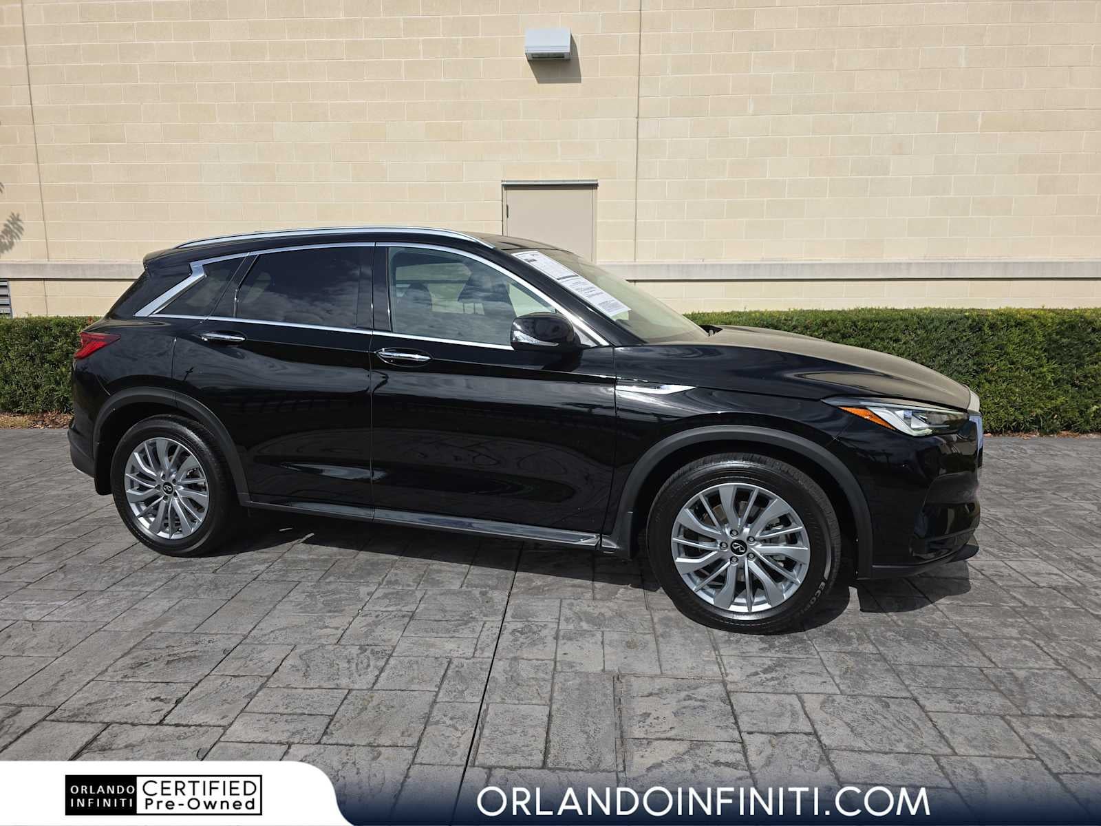 2024 INFINITI QX50 LUXE