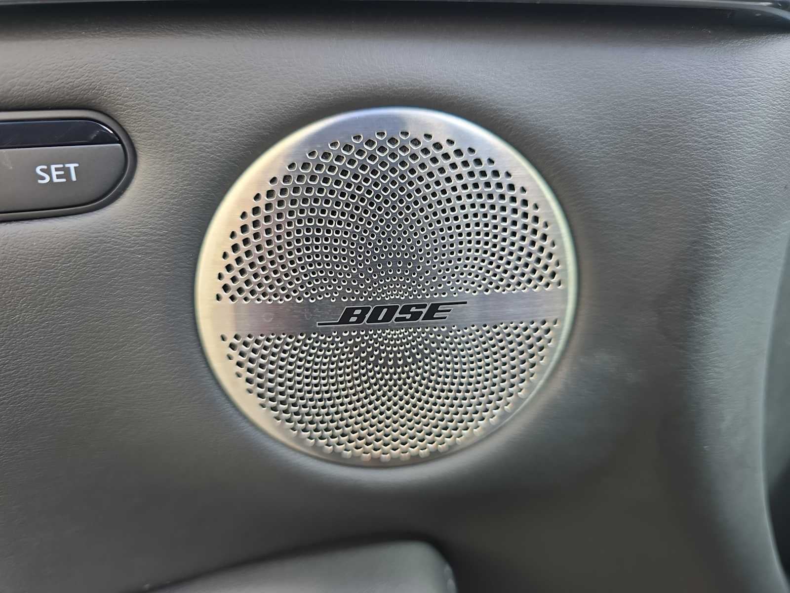 2024 INFINITI QX50 LUXE