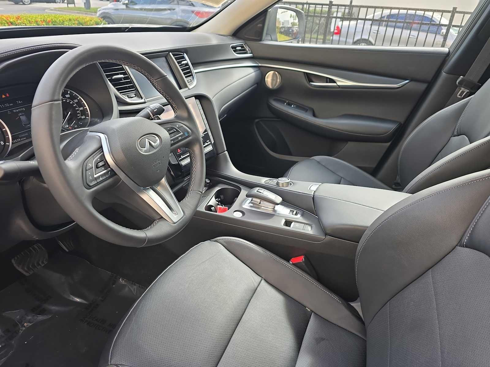 2024 INFINITI QX50 LUXE