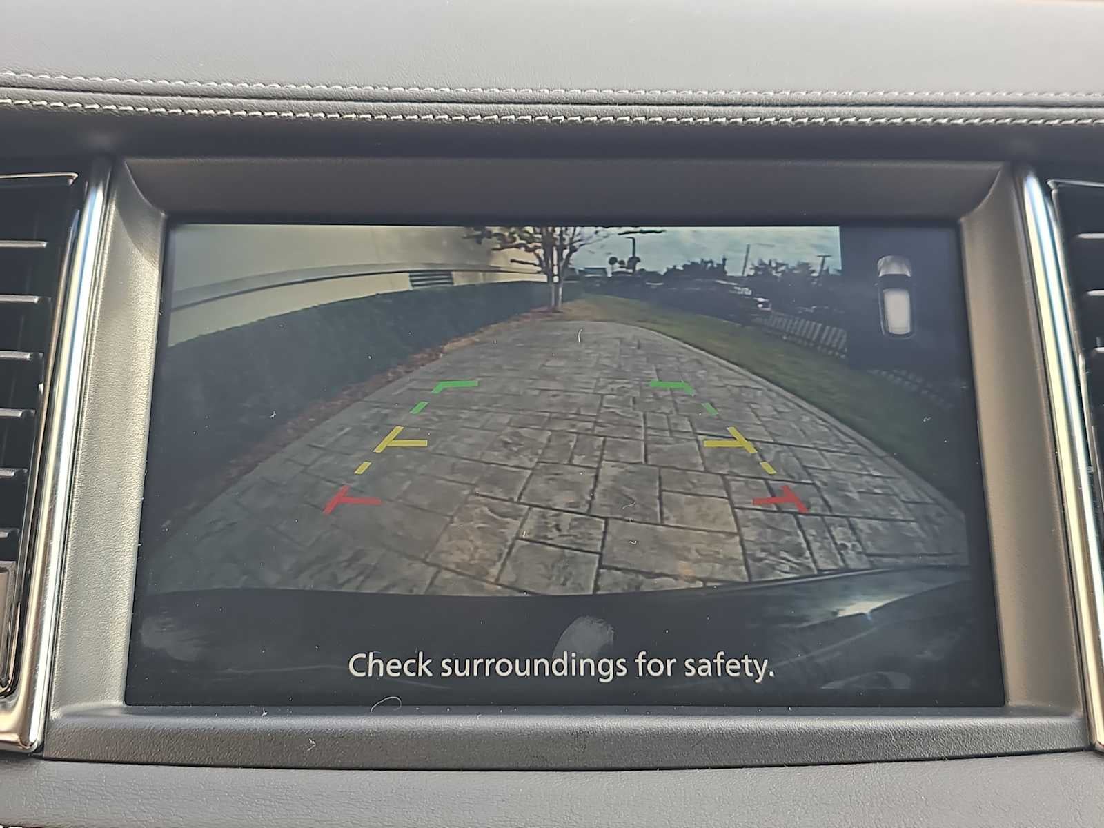 2024 INFINITI QX50 LUXE