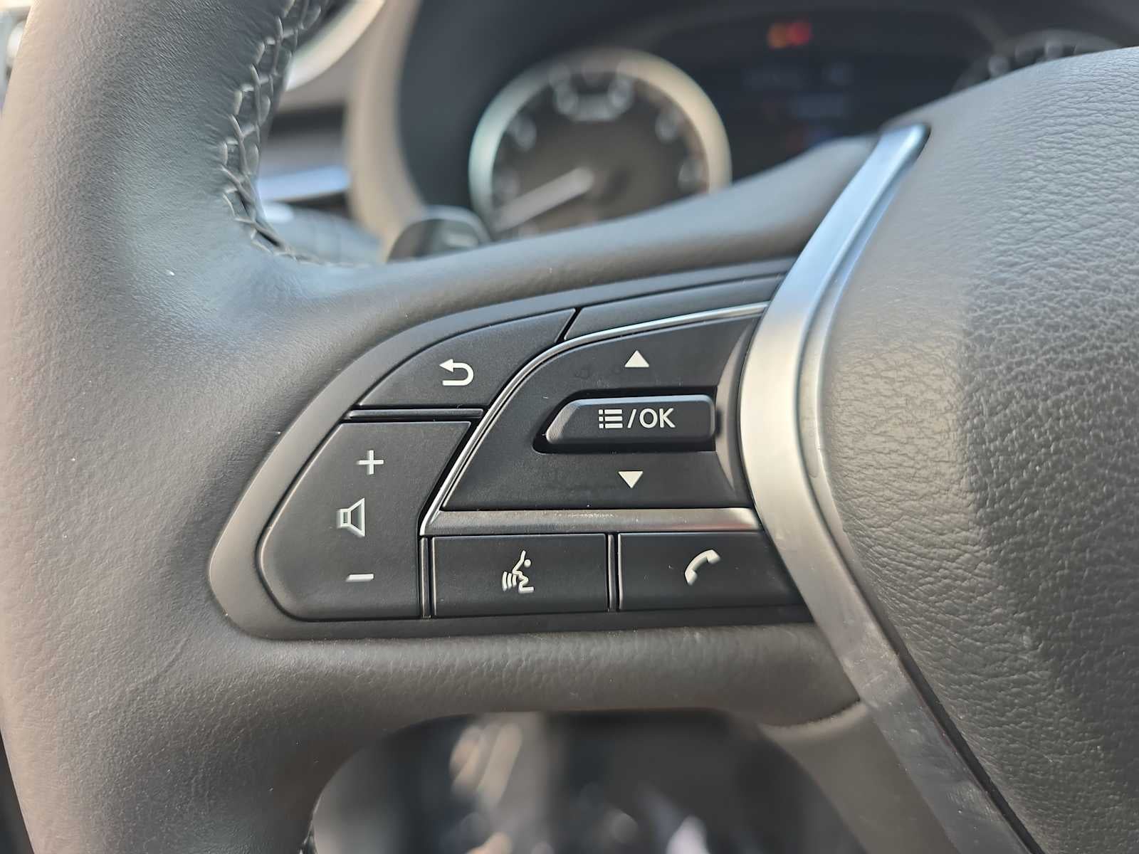 2024 INFINITI QX50 LUXE