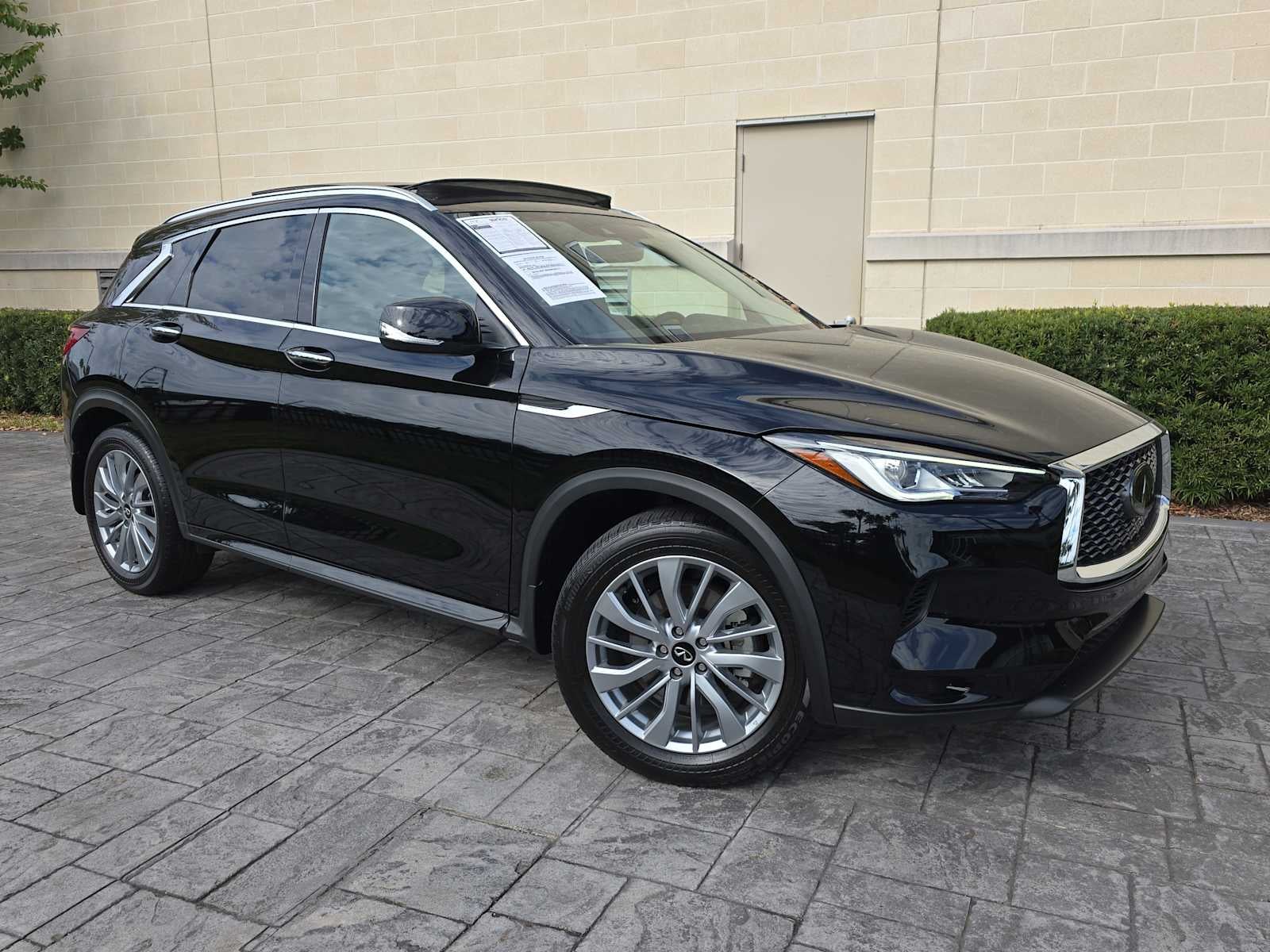 2024 INFINITI QX50 LUXE