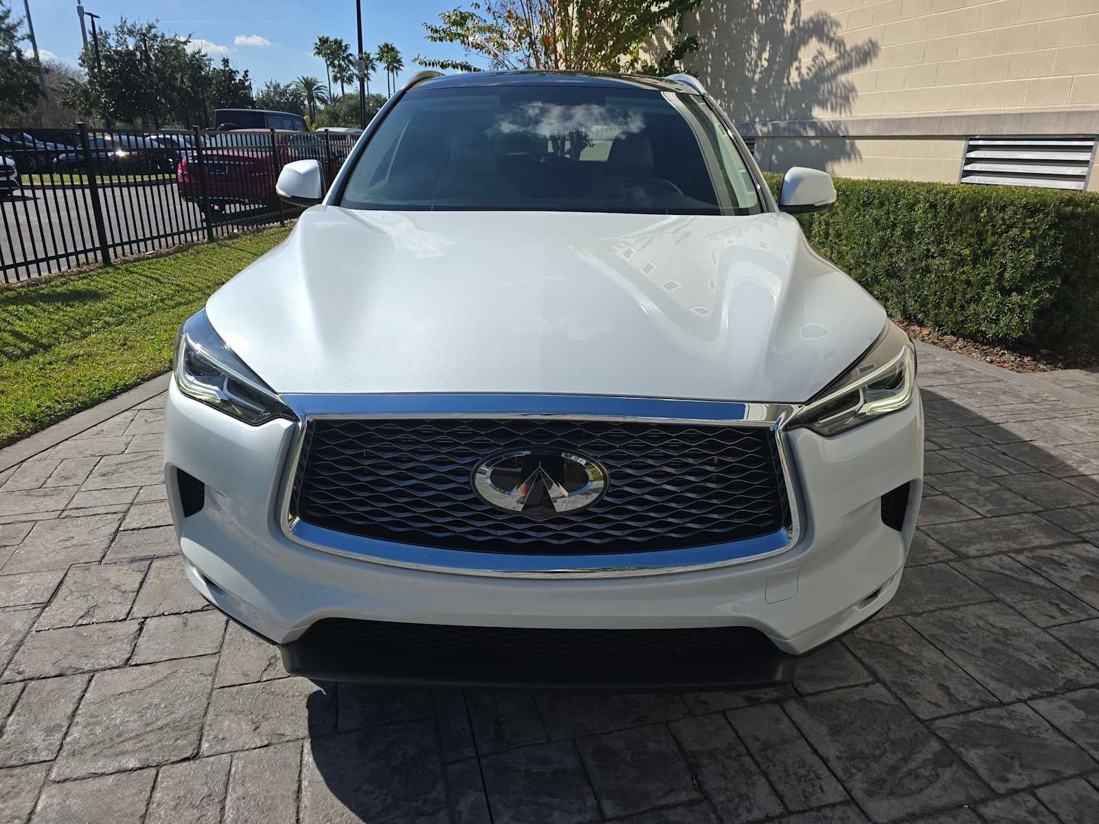2023 INFINITI QX50 LUXE