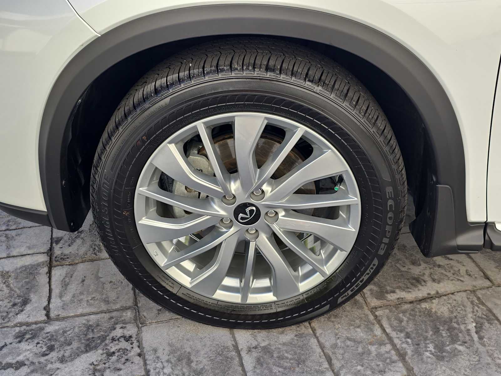 2023 INFINITI QX50 LUXE