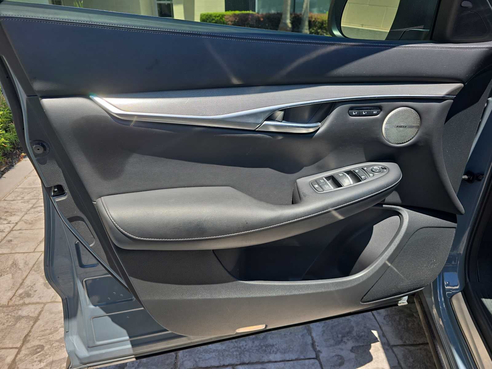 2023 INFINITI QX50 LUXE