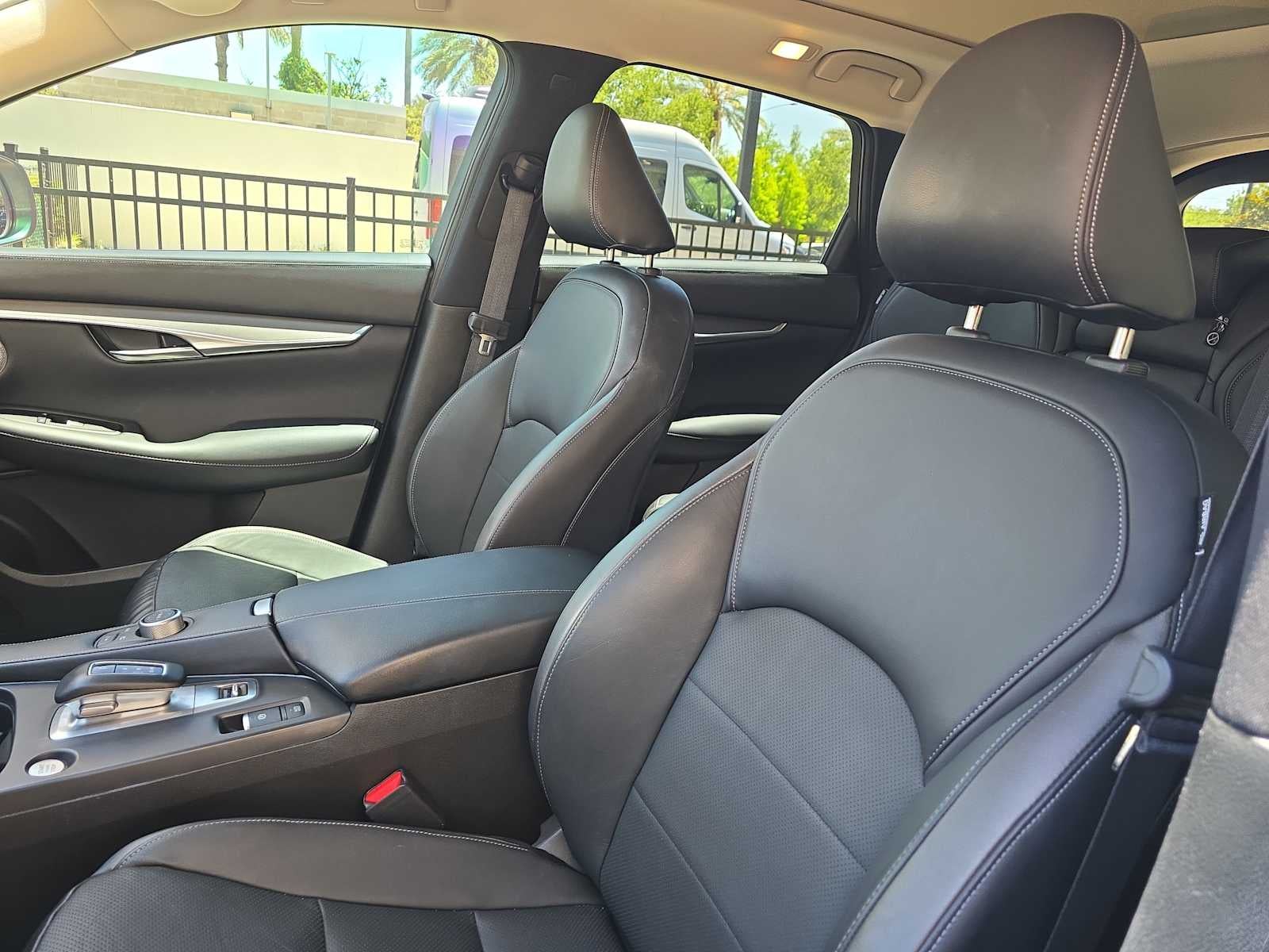 2023 INFINITI QX50 LUXE