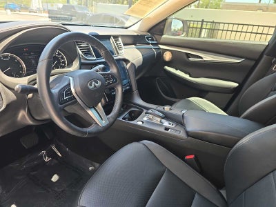 2023 INFINITI QX50 LUXE
