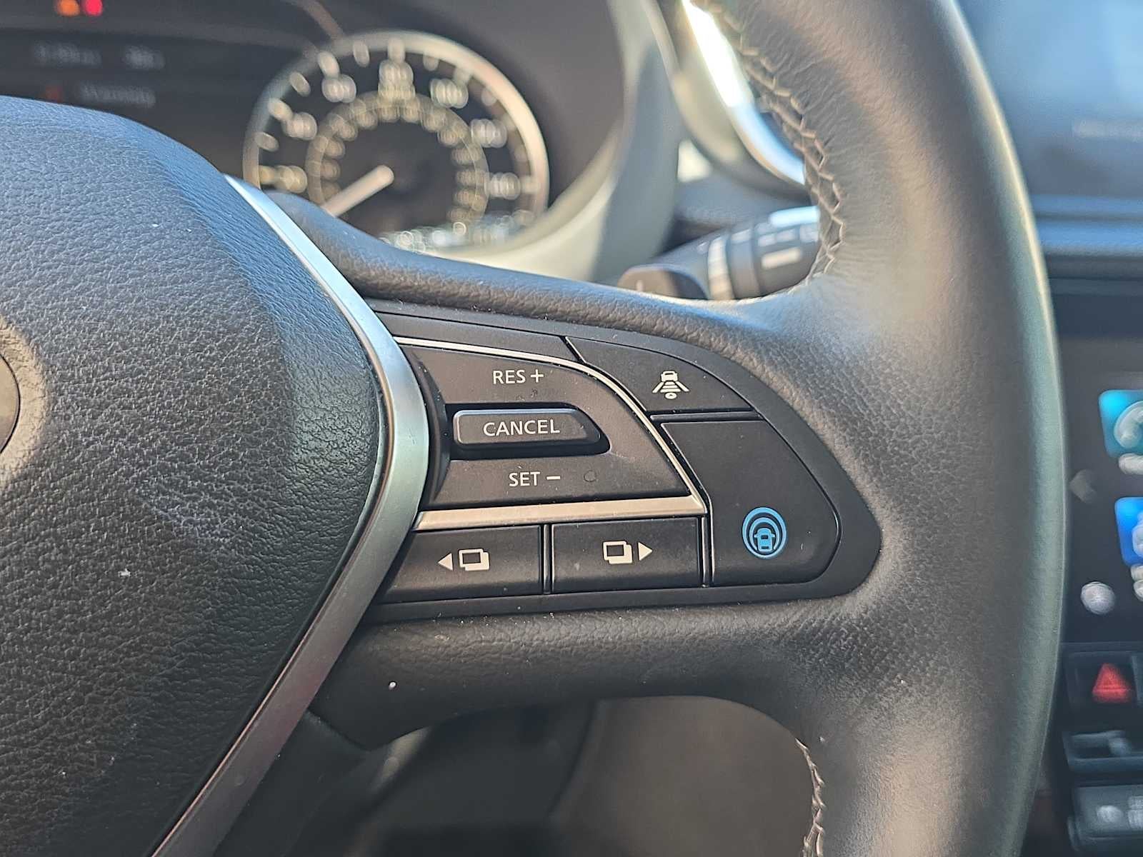 2023 INFINITI QX50 LUXE