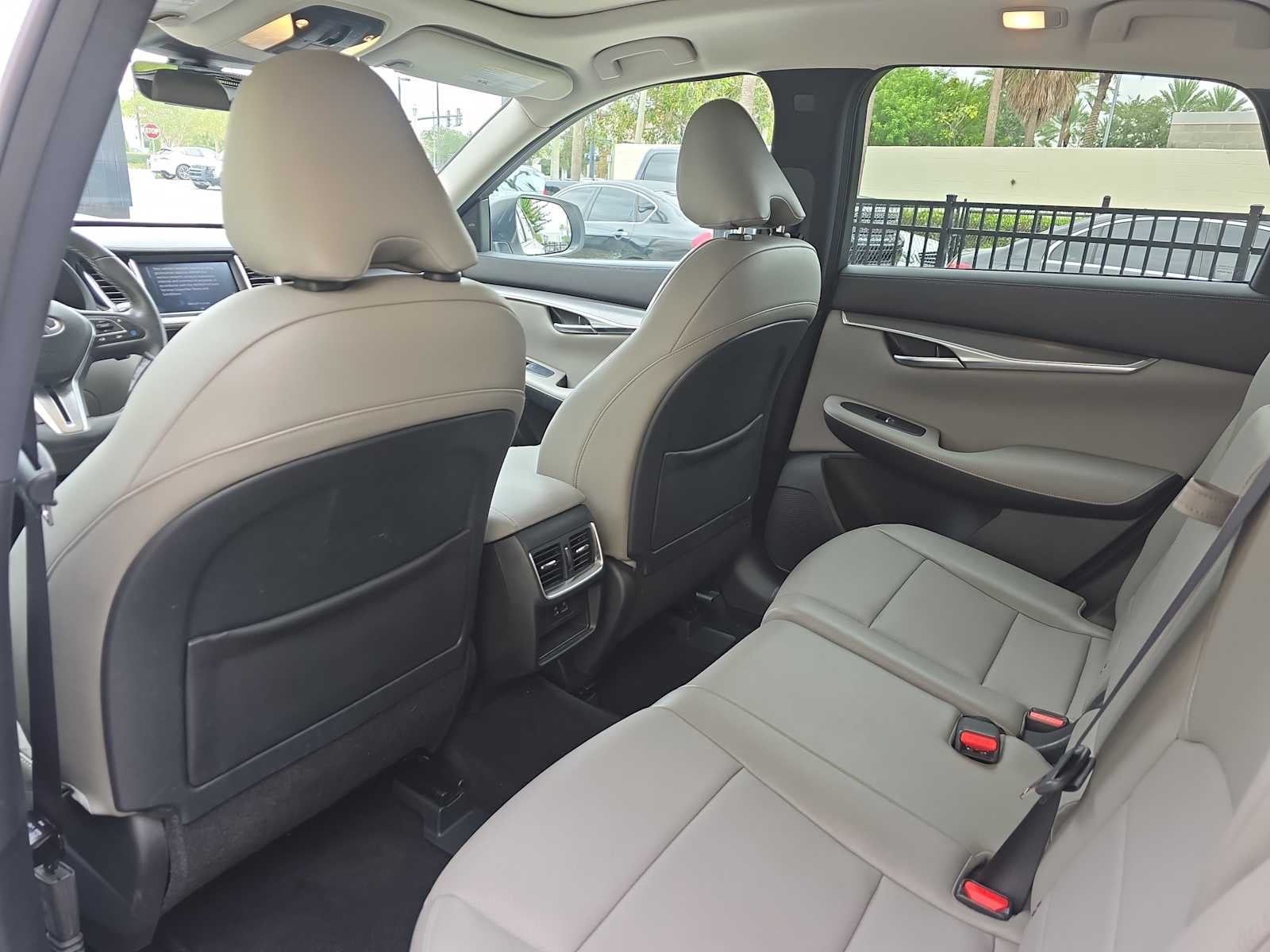 2023 INFINITI QX50 LUXE