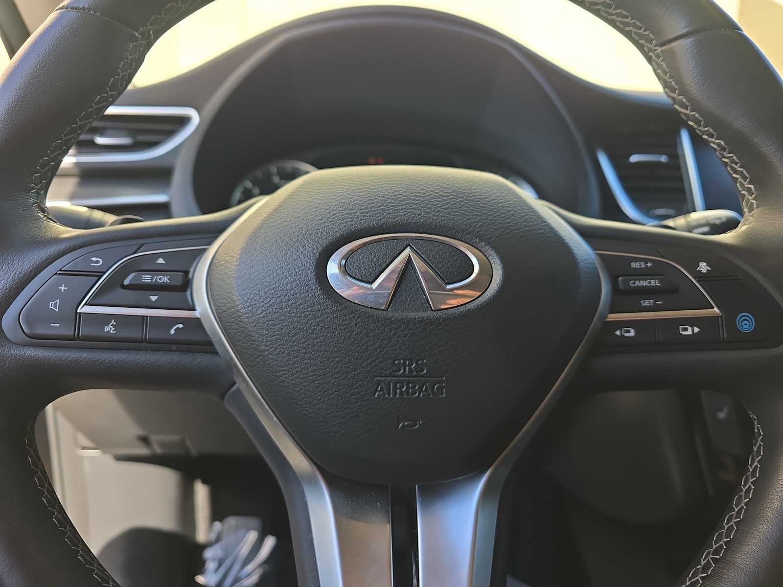 2024 INFINITI QX50 LUXE