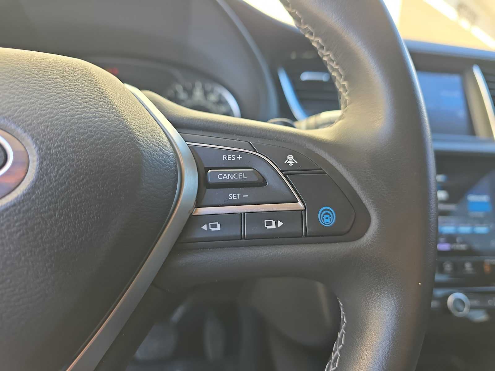 2024 INFINITI QX50 LUXE