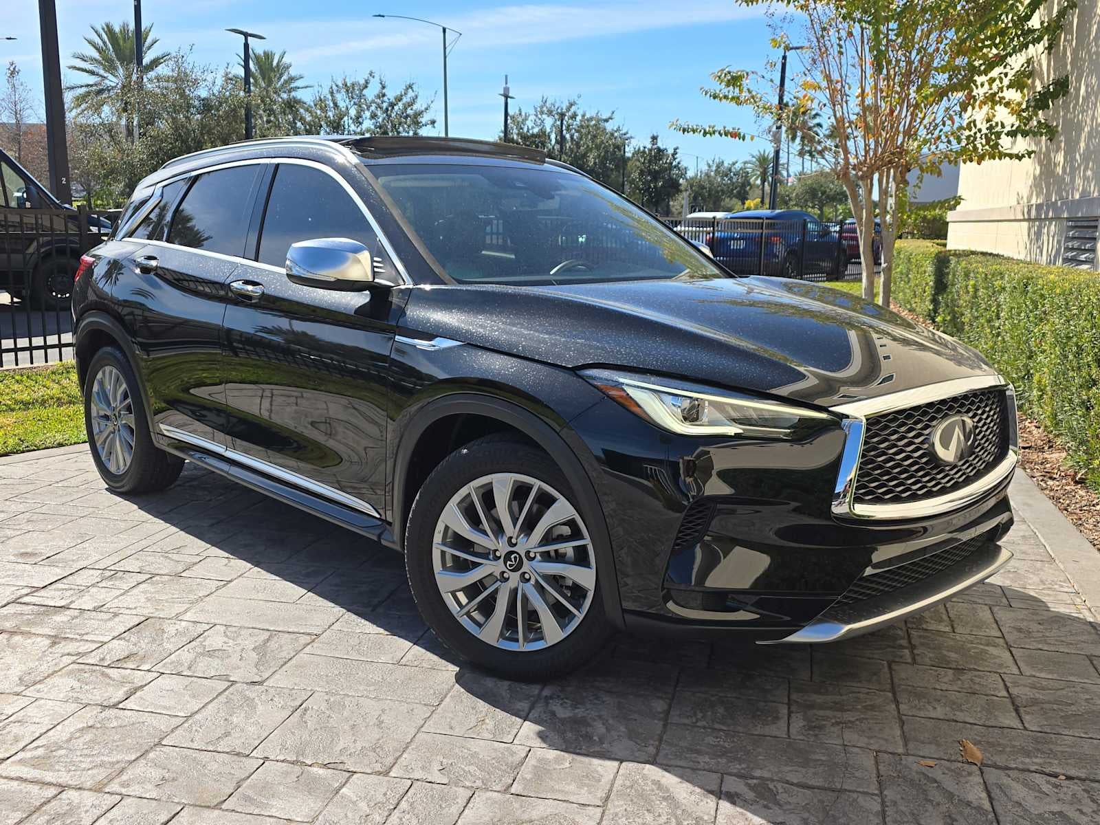 2024 INFINITI QX50 LUXE