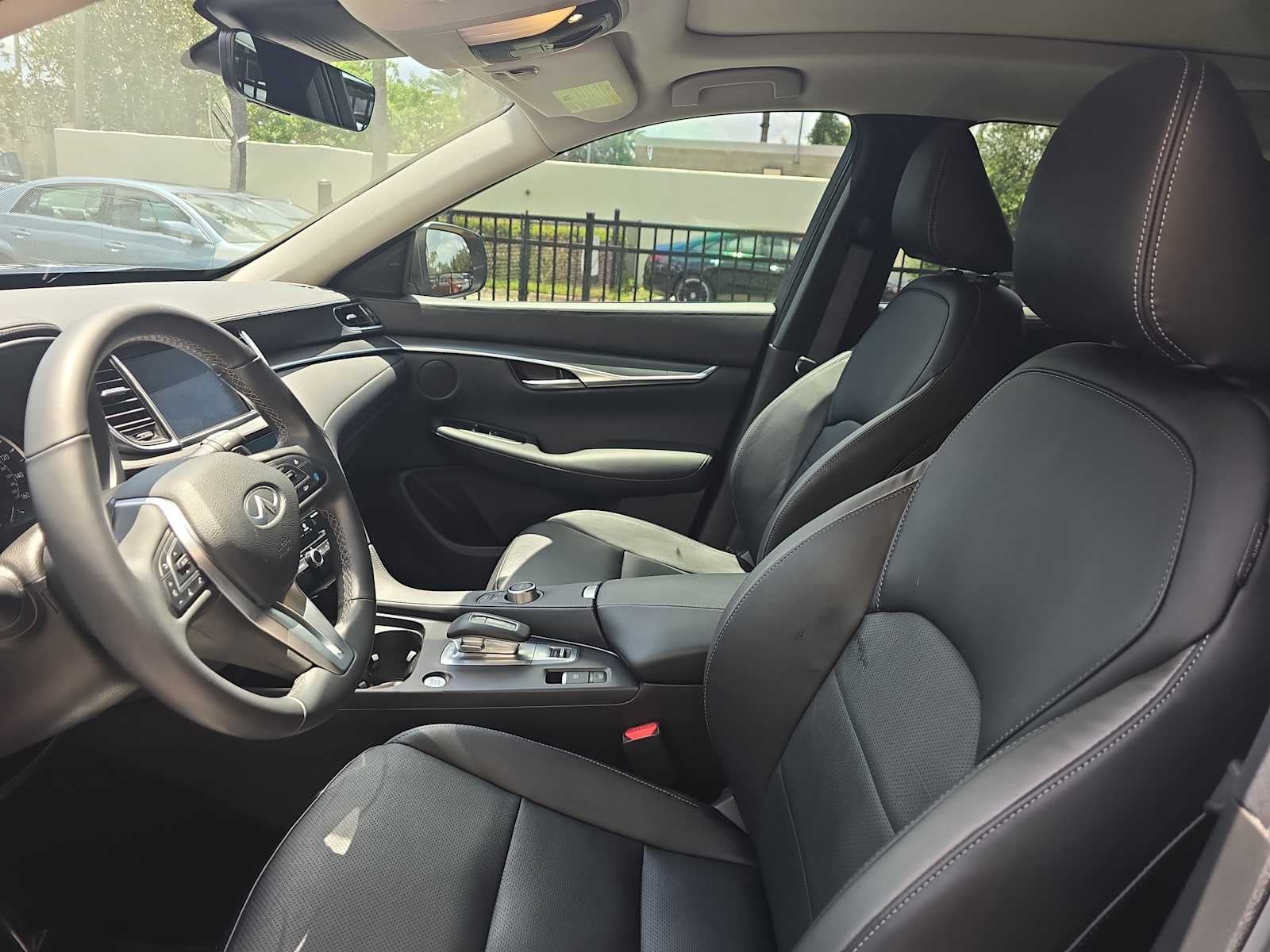 2025 INFINITI QX50 LUXE